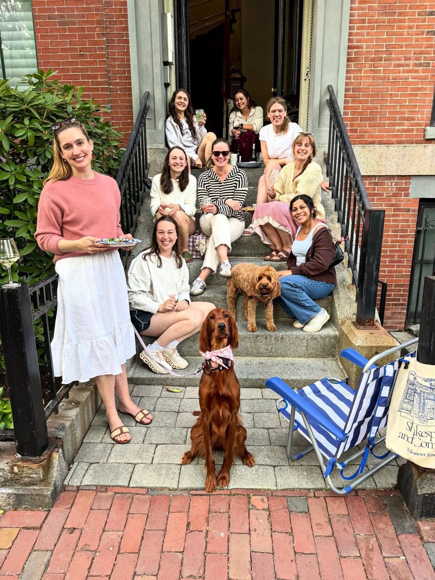 What a perfect evening we had for our first Stoop Night of the season! See if you can spot our three newest neighbors (hint: two are in one picture), amongst the photos. #upna #southend #stoop