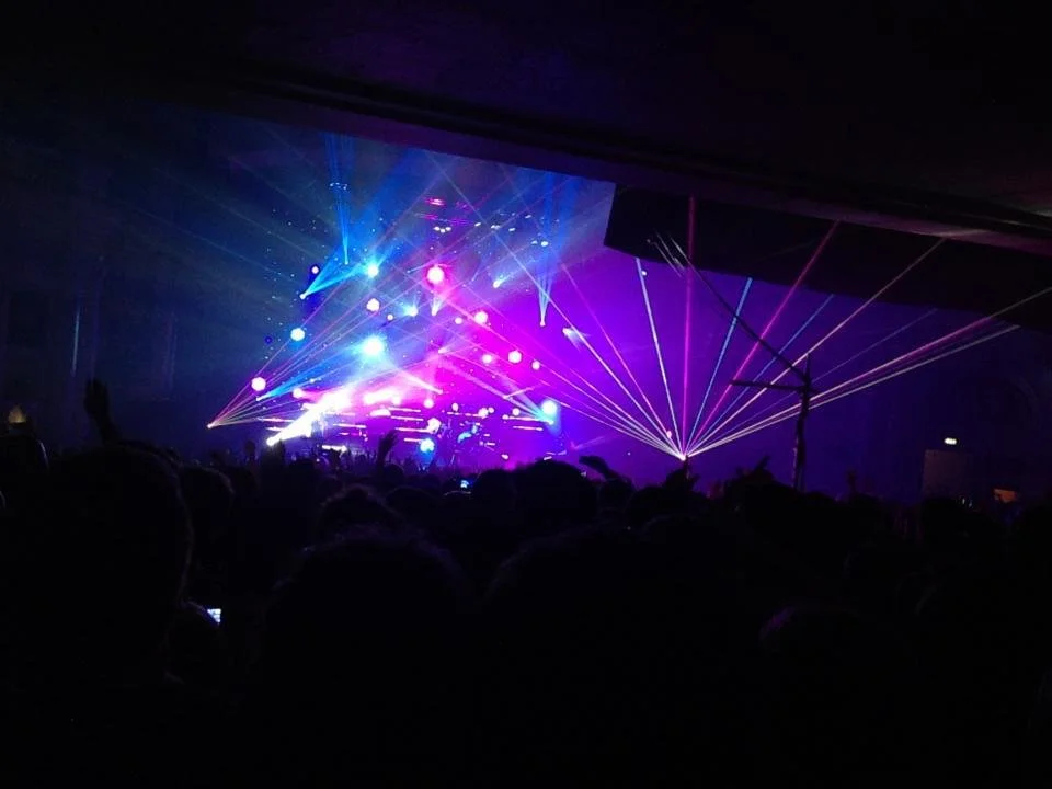 24. M83