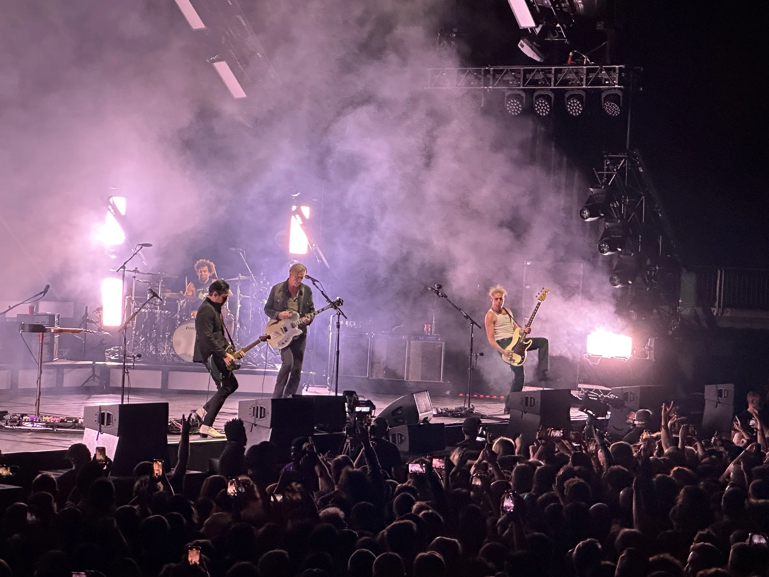 215. Queens of The Stone Age