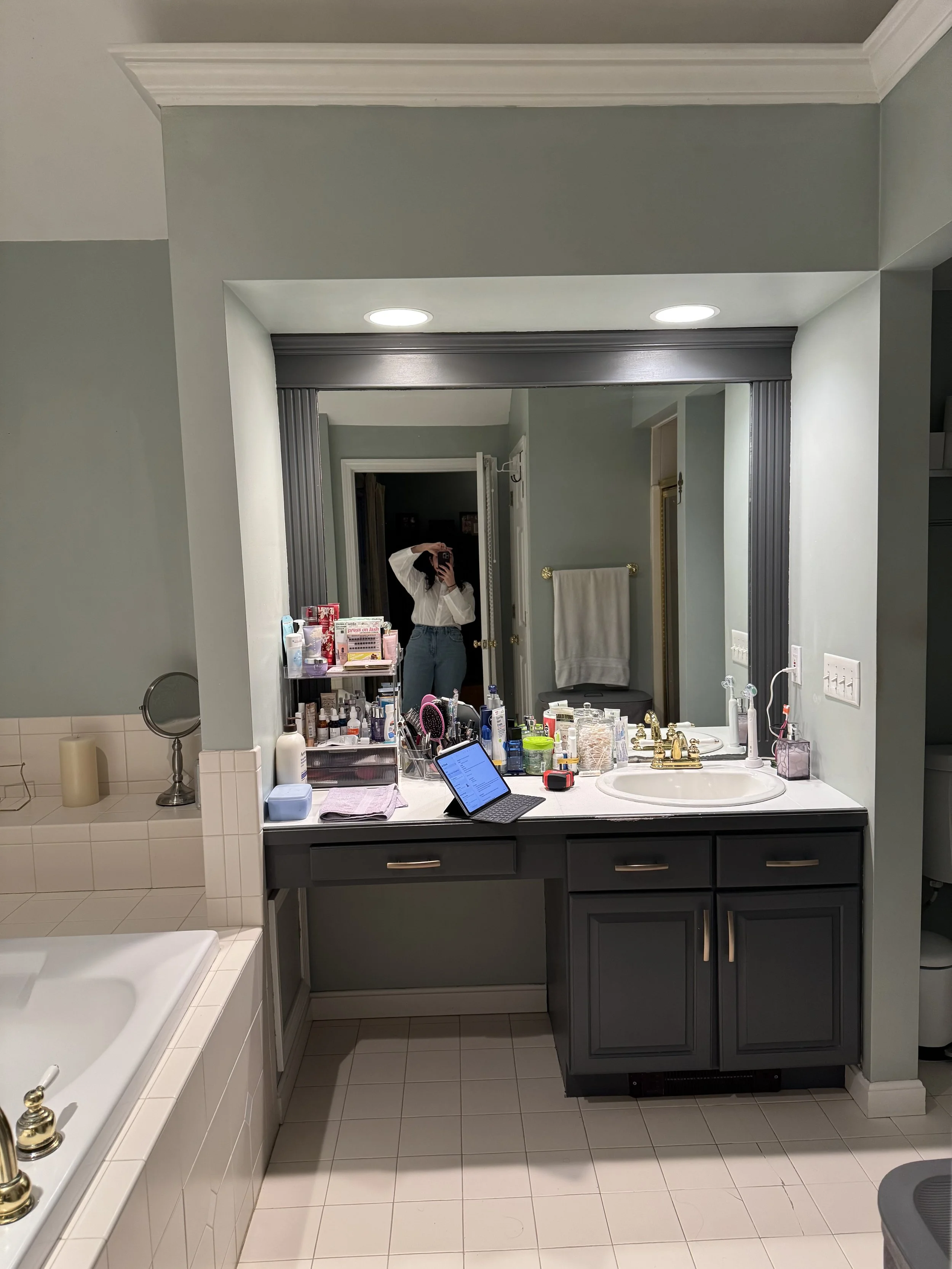 Primary Bath renovation north providence-ri 4.jpeg