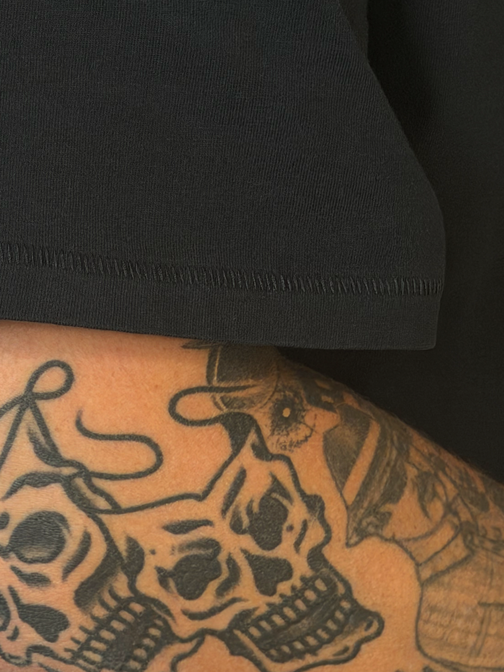 THE-ESTATE-TATTOO-DOG-POUND-SINGLE-STICH.png