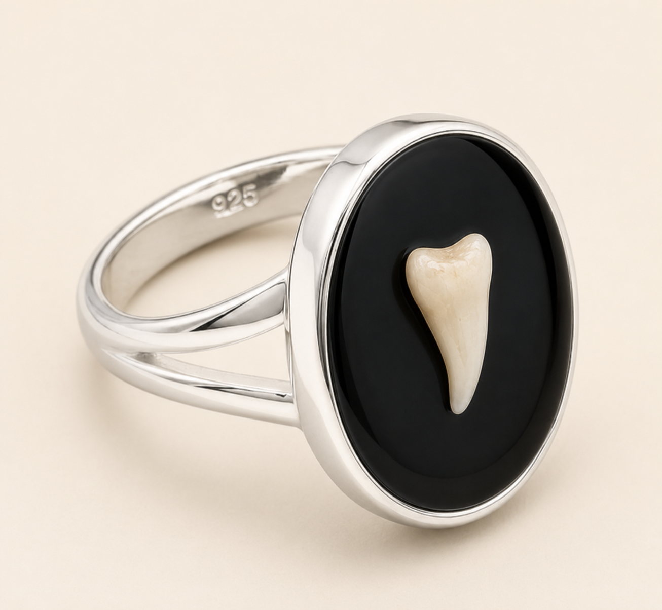 mockup- silver oval deeper cup.png