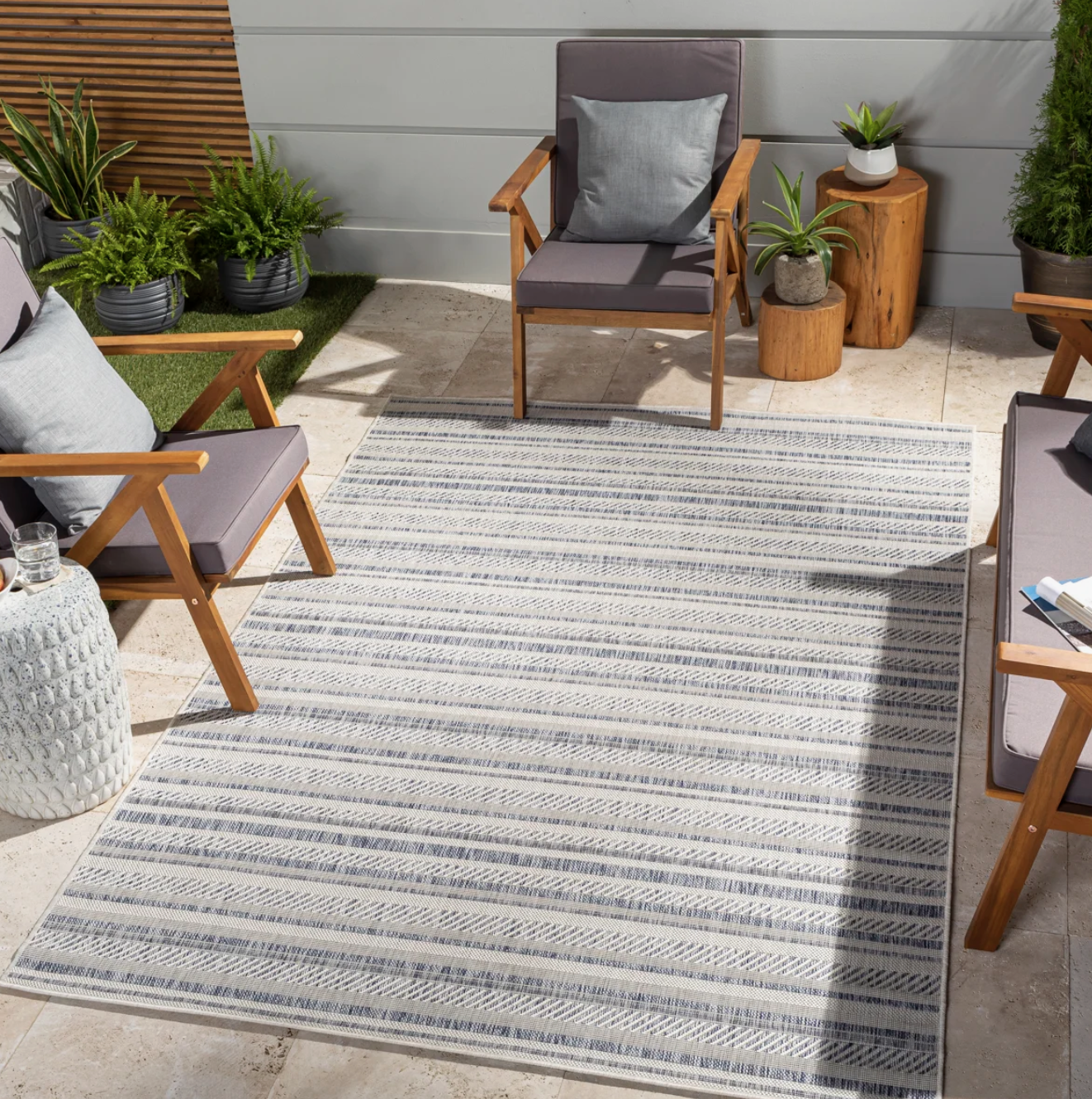 Mendota Bellino Striped Oatmeal Indoor/Outdoor Area Rug