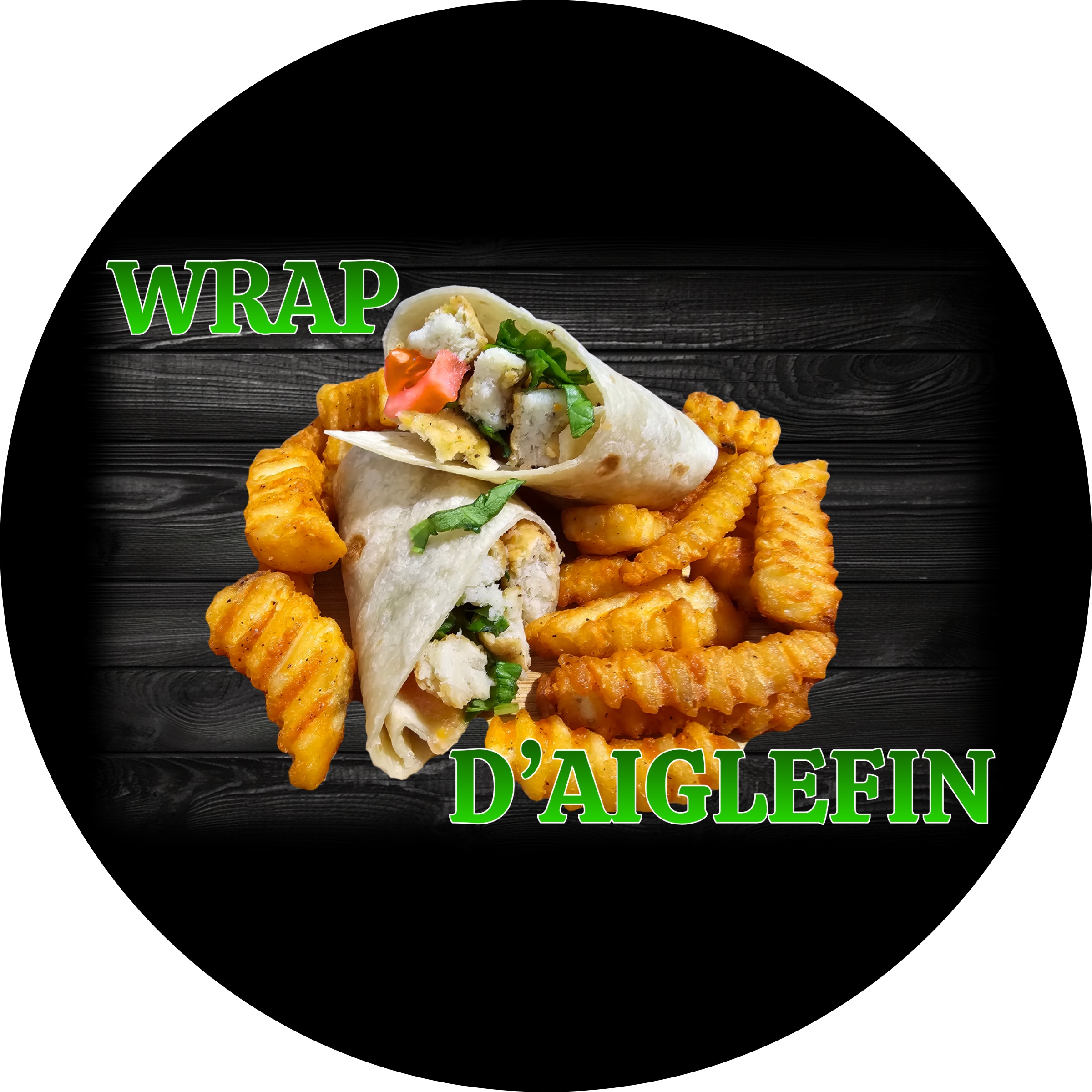 Un wrap d'aiglefin frit 'MISTRAL', laitue et tomates, entourée de frites ondulées assaisonnées, avec le texte "WRAP D'AIGLEFIN" en vert sur un fond noir