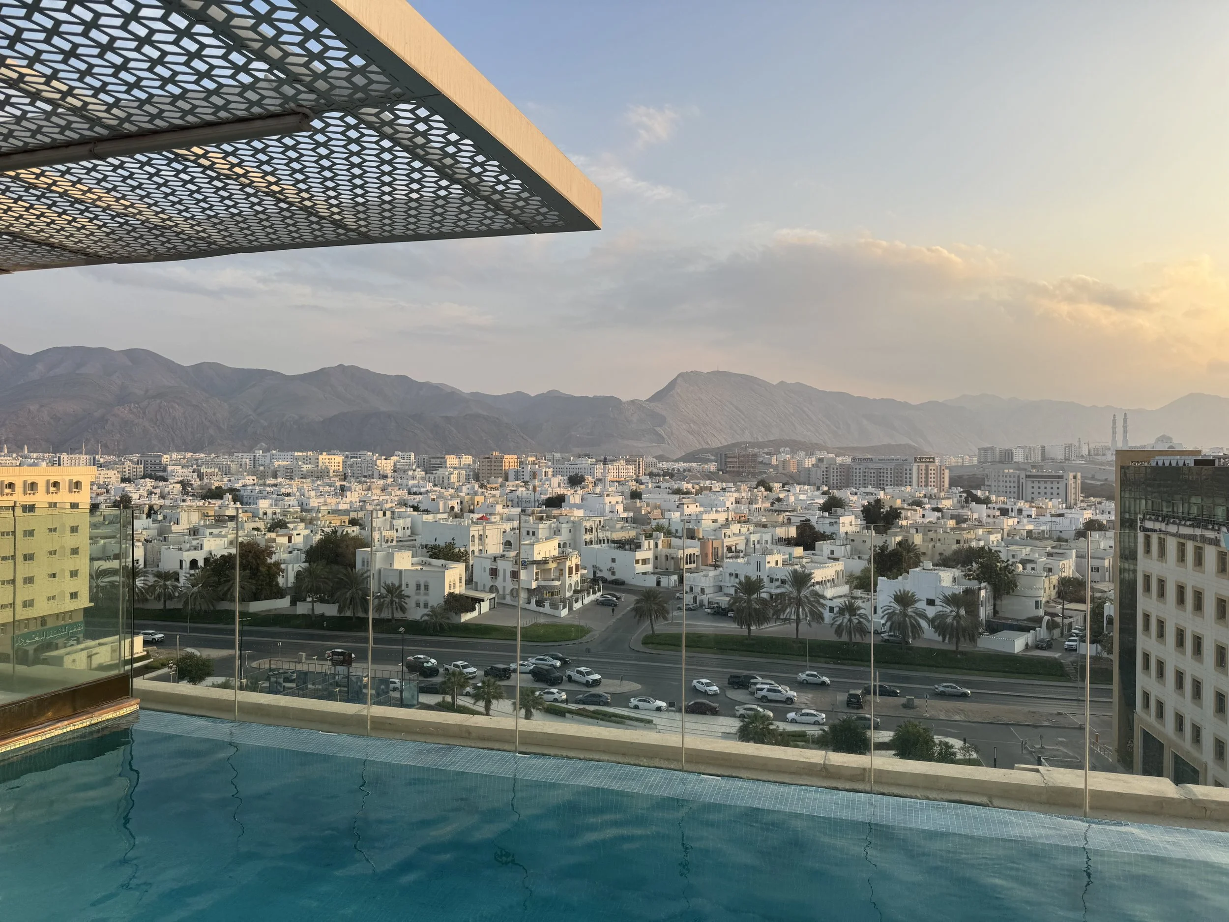 On Muscat: Expanse