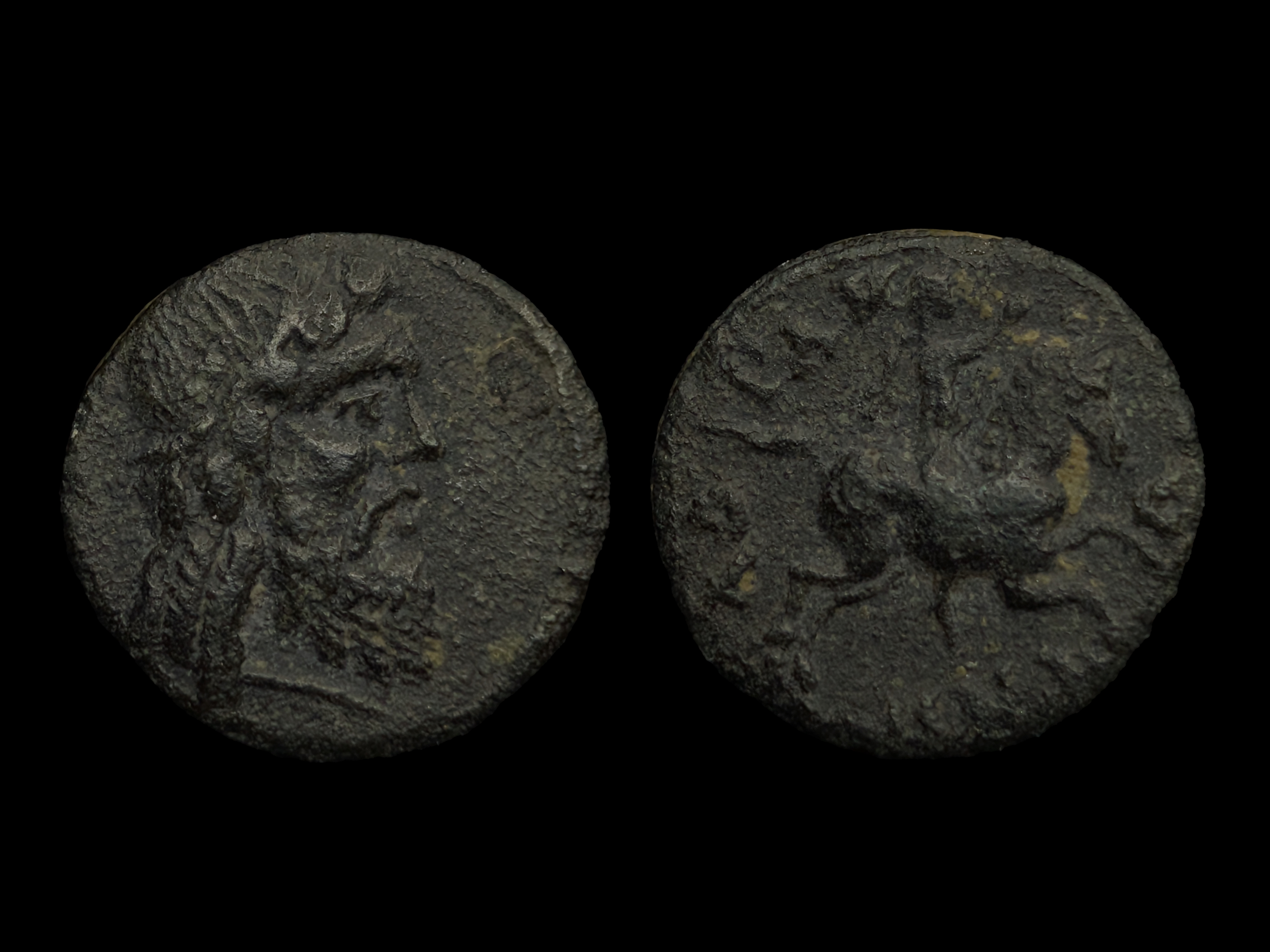Adramyteum Mysia AE14 semi-autonomous issue Zeus / Horseman 138-192 AD - VF