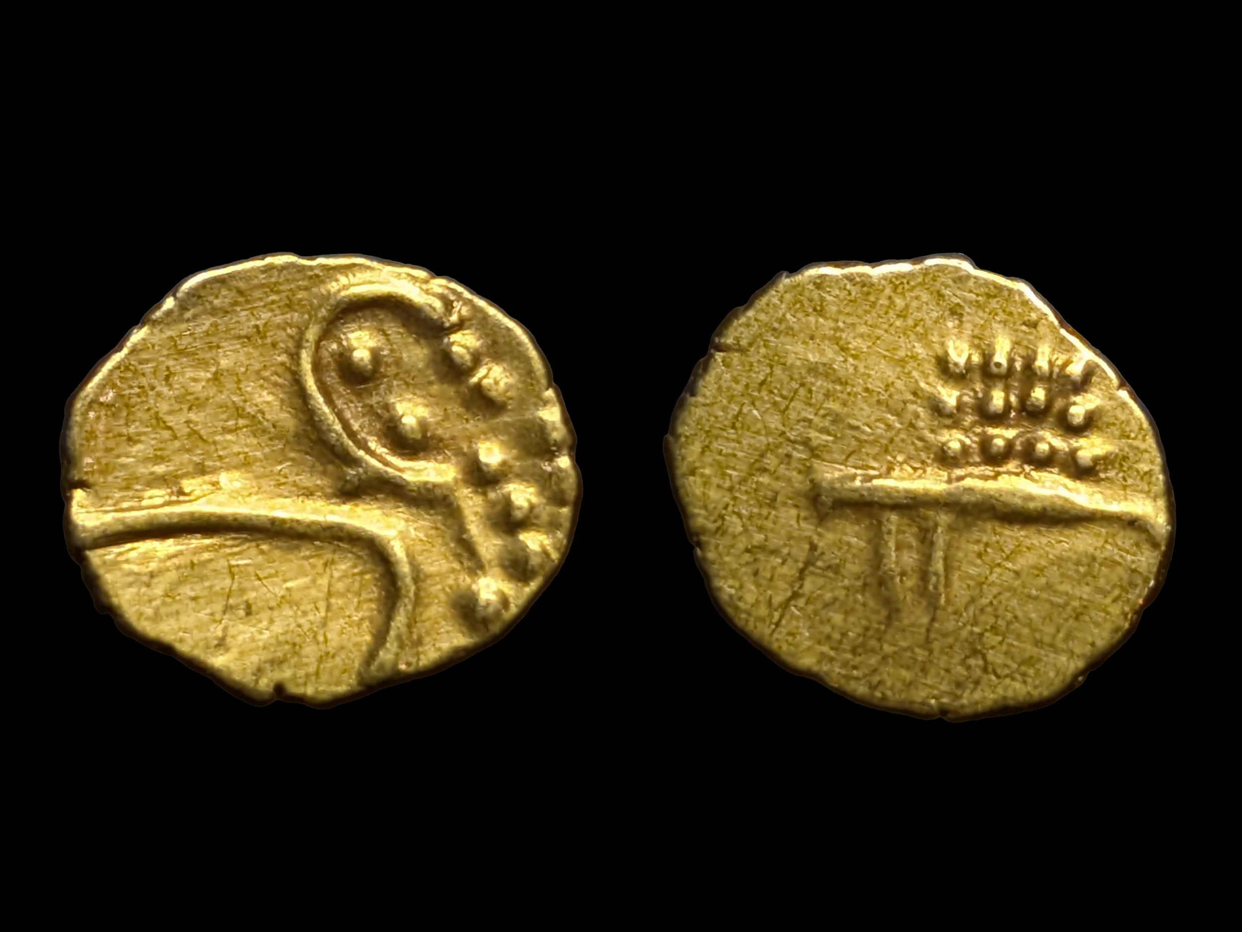 Dutch East India Company Cochin Gold Fanam c.1663-1724 - aEF