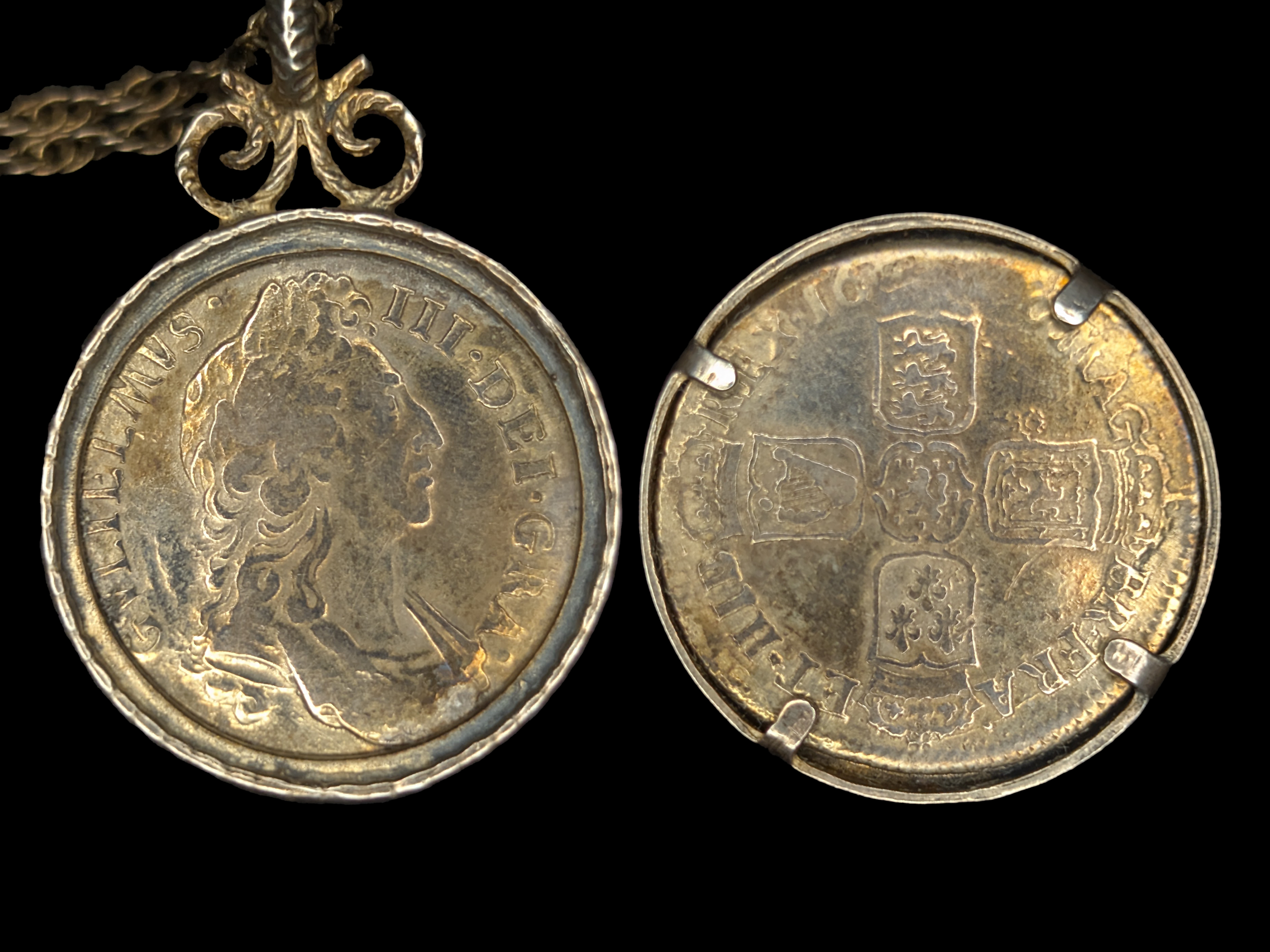 HMS Association Treasure William III 1696 Shilling in Sterling Mount and Chain