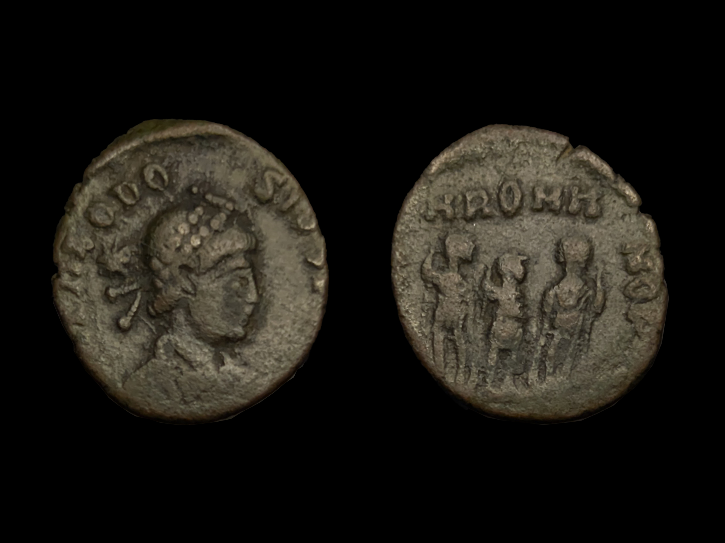 Theodosius II AE3 Three Emperors GLORI-A ROMA-NORVM 406-8 AD - gF