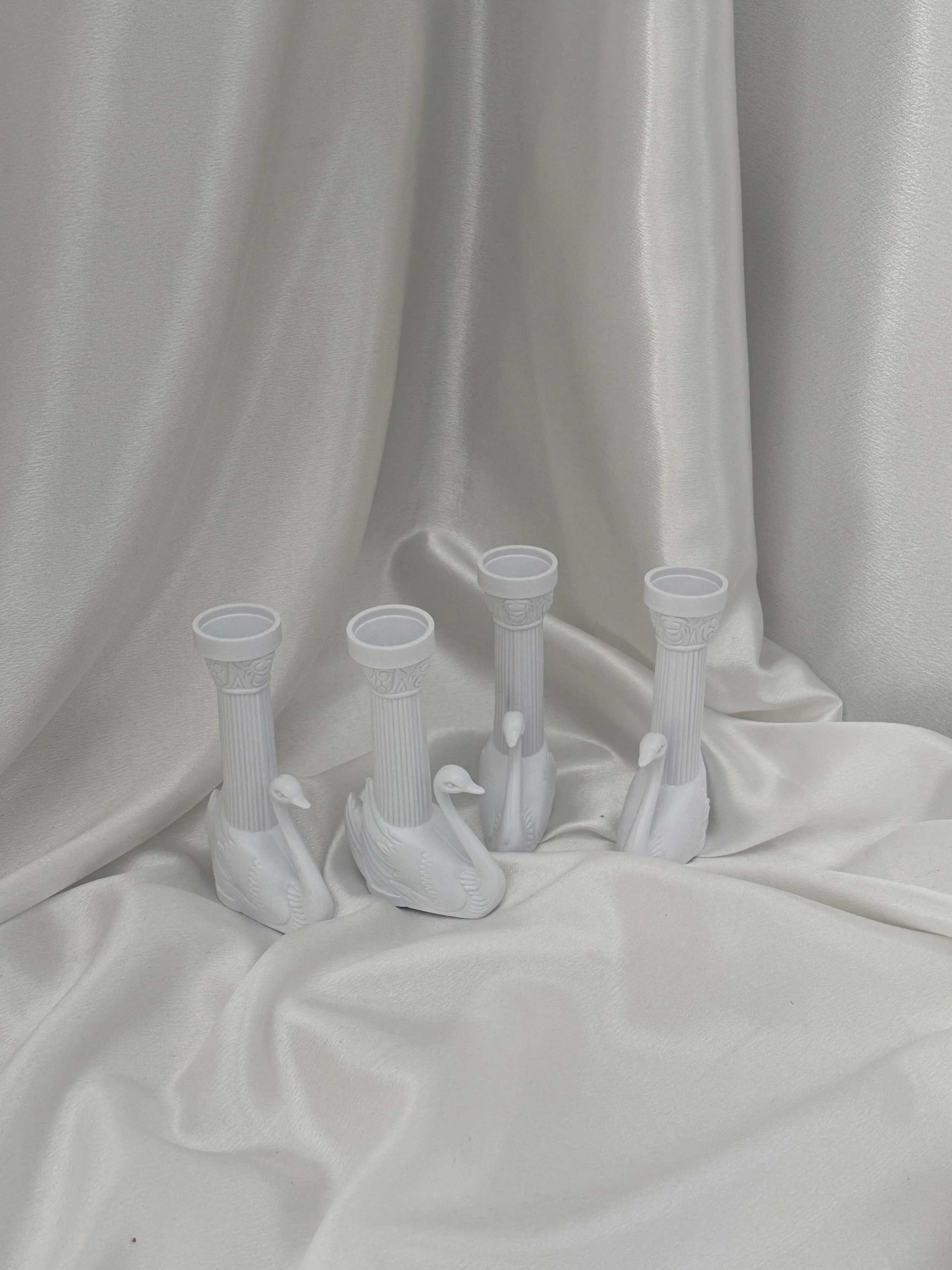 Swan Pillars