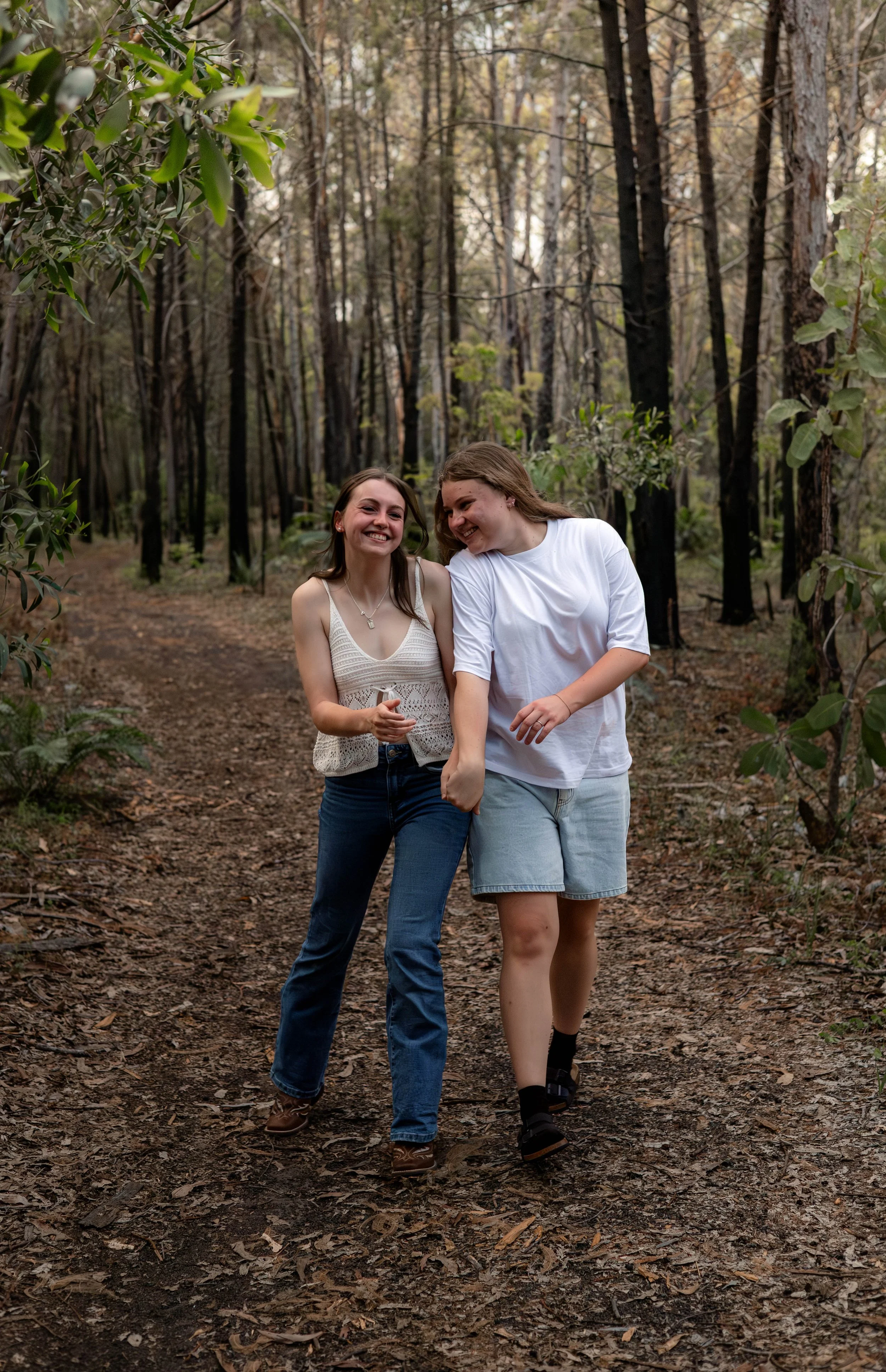 Chloe & Meg - Christmas In The Pines 2025-58.JPG