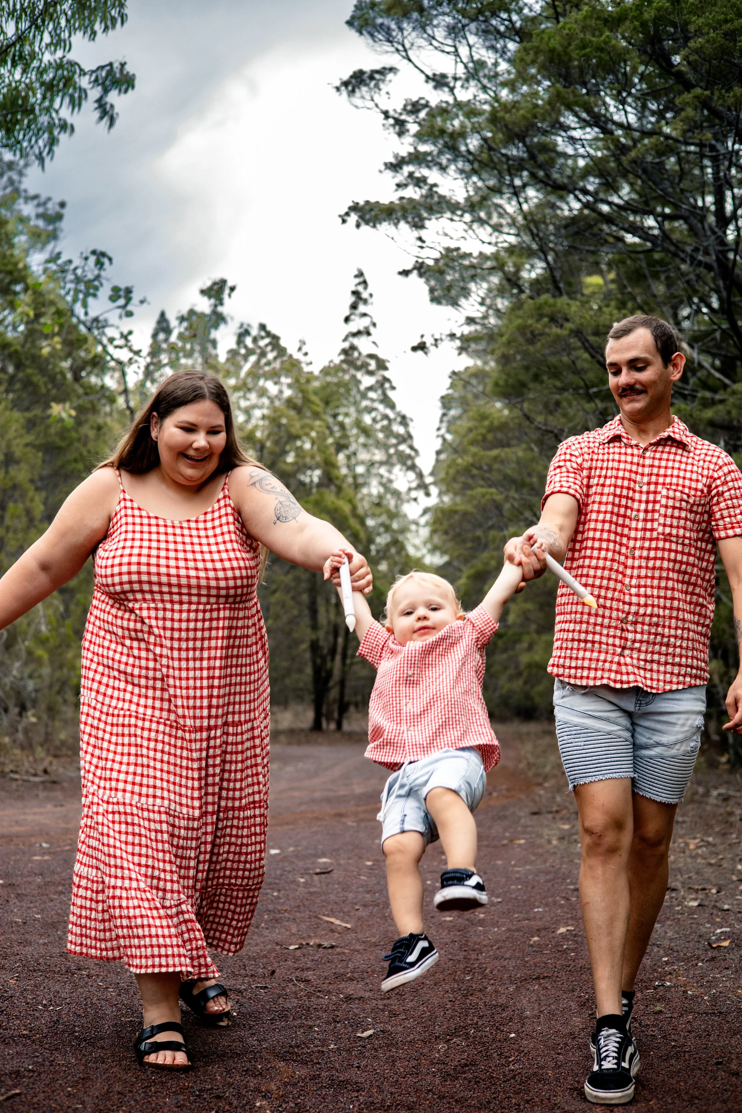 Hogan Family - Christmas In The Pines - 2025-31.jpg