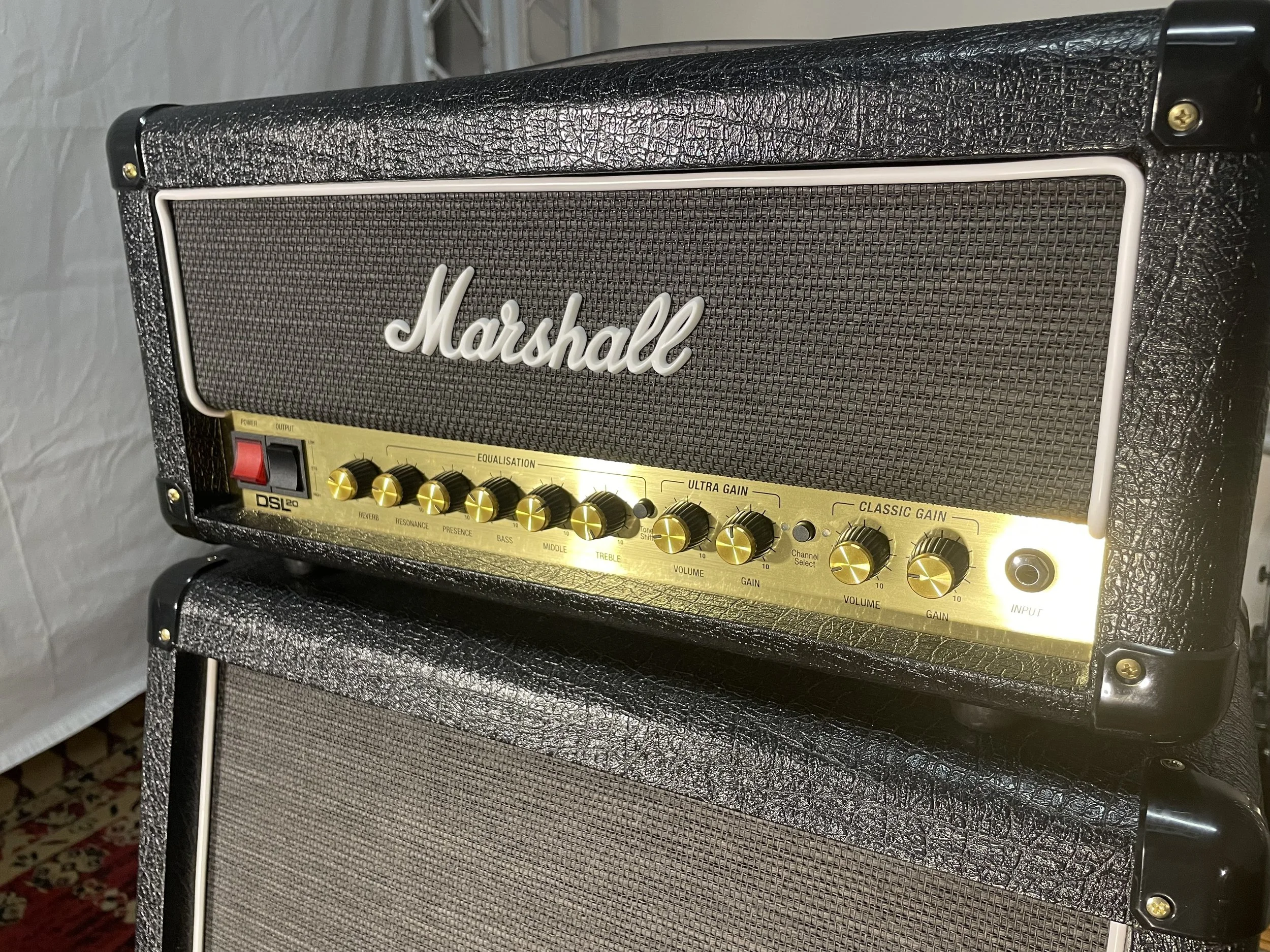 Marshall_Guitar_Amp05.JPG