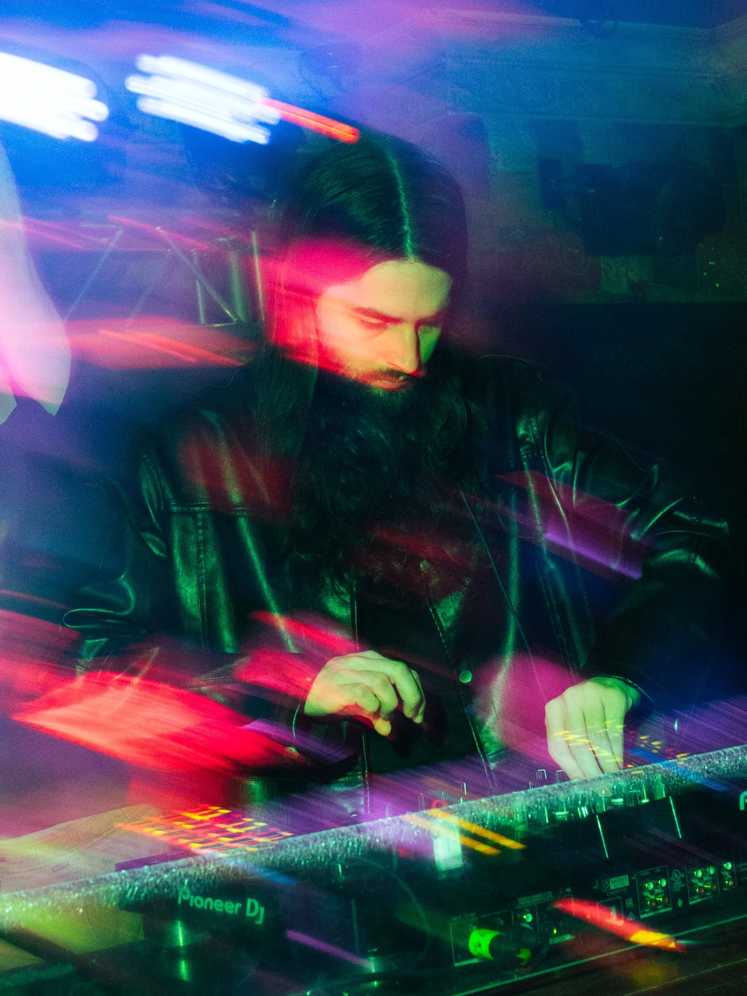 AudioPatchworks_FoundationRoom_Noah (5) - Copy.jpg