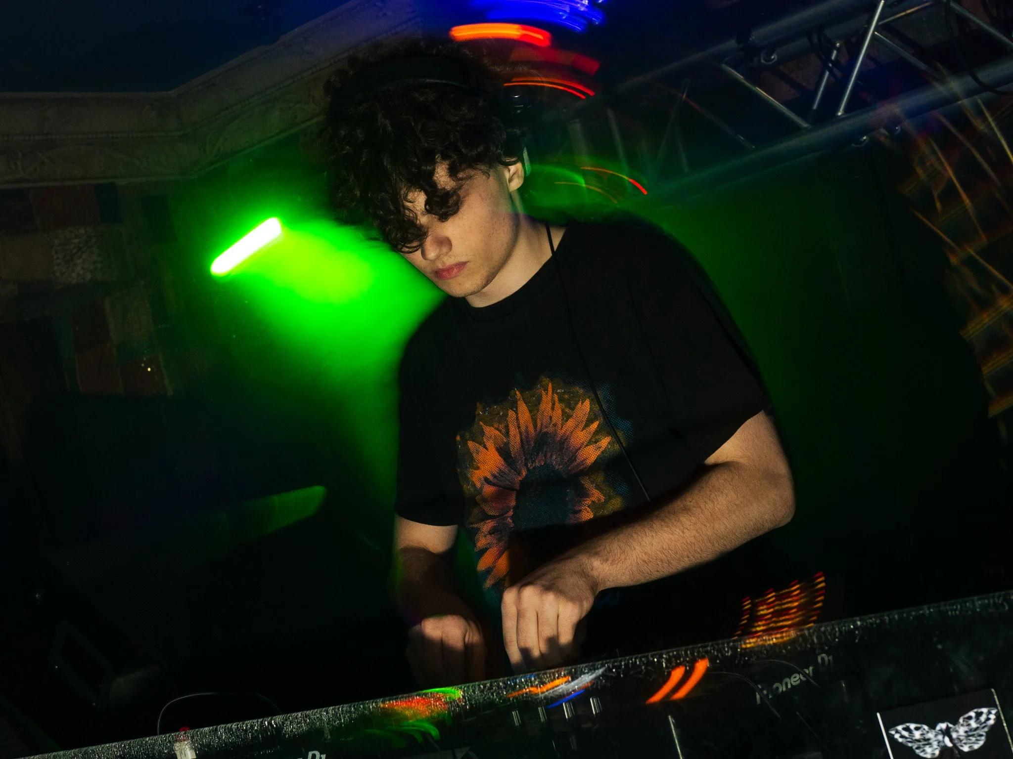 AudioPatchworks_FoundationRoom_Noah (3) - Copy.jpg