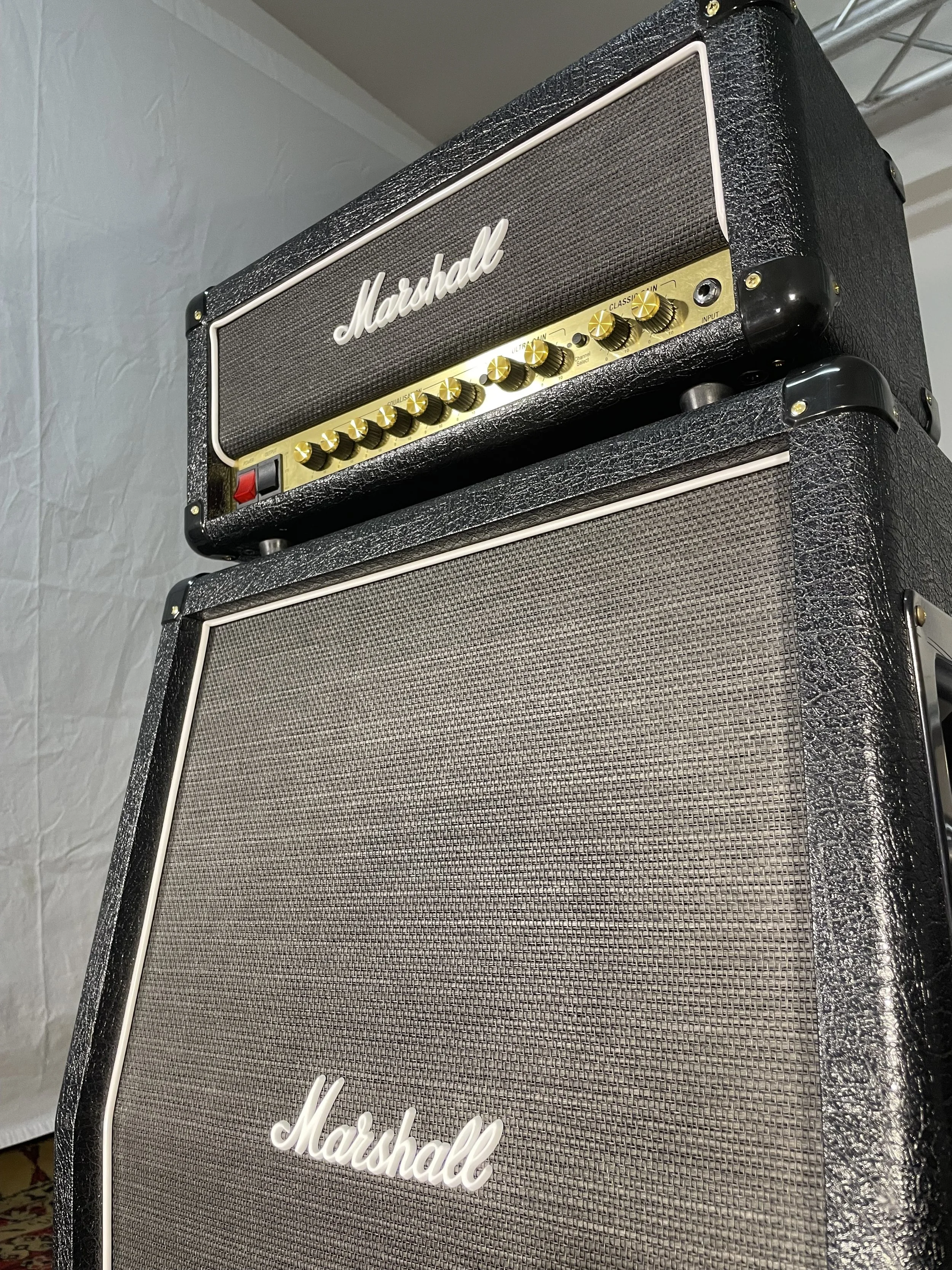 Marshall_Guitar_Amp11.JPG
