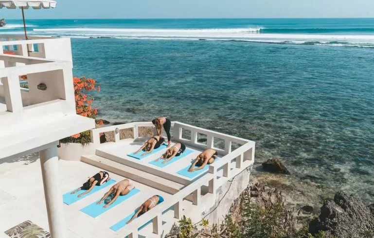 Imagine your alarm going off at 7:00am and not being even a little bit mad about it 🌅

We&rsquo;re officially taking Nuvra to BALI and you&rsquo;re coming with us ✈️

8 days. Uluwatu. Two stunning villas. A dreamy boutique reformer studio. Sunrise m