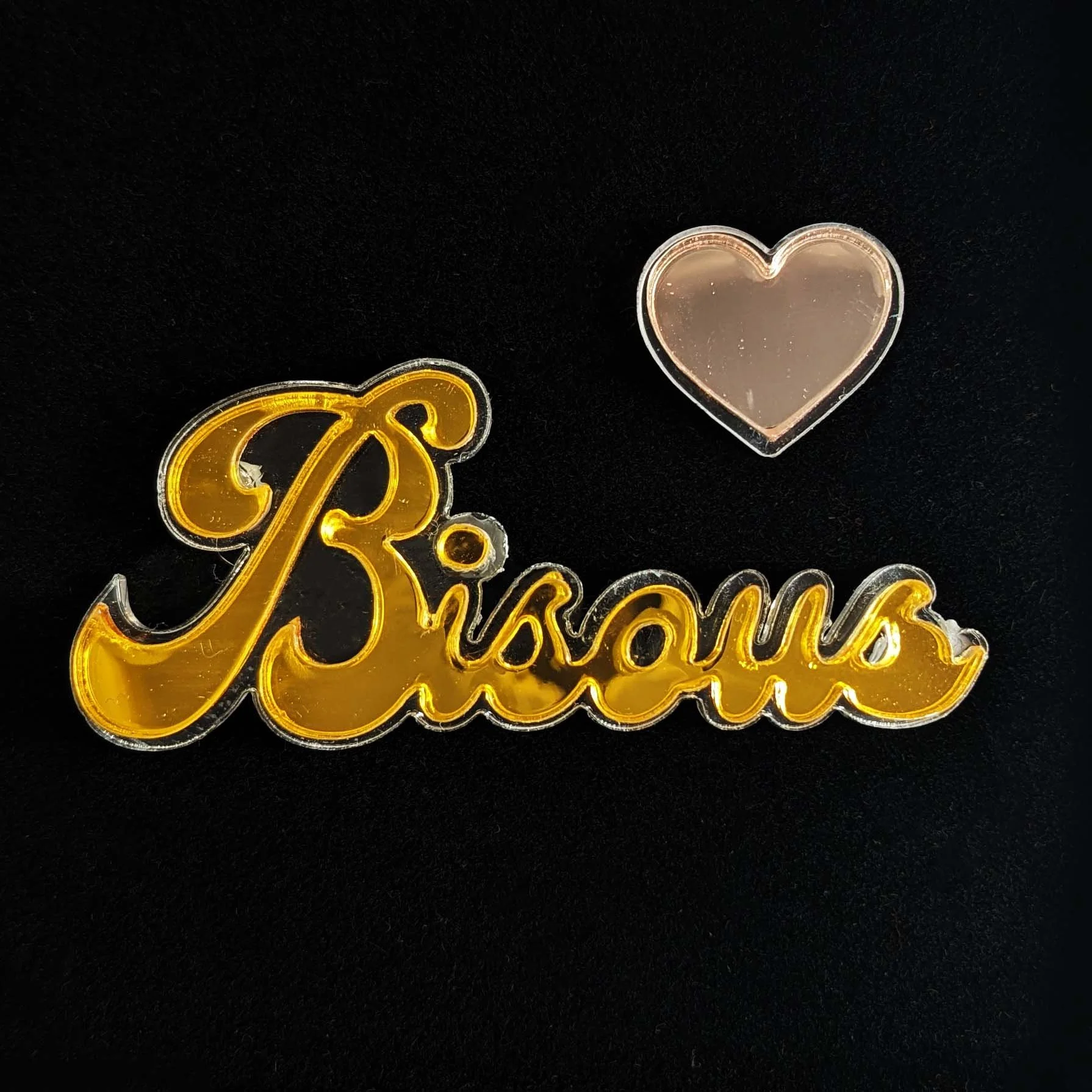Bisous or.jpg