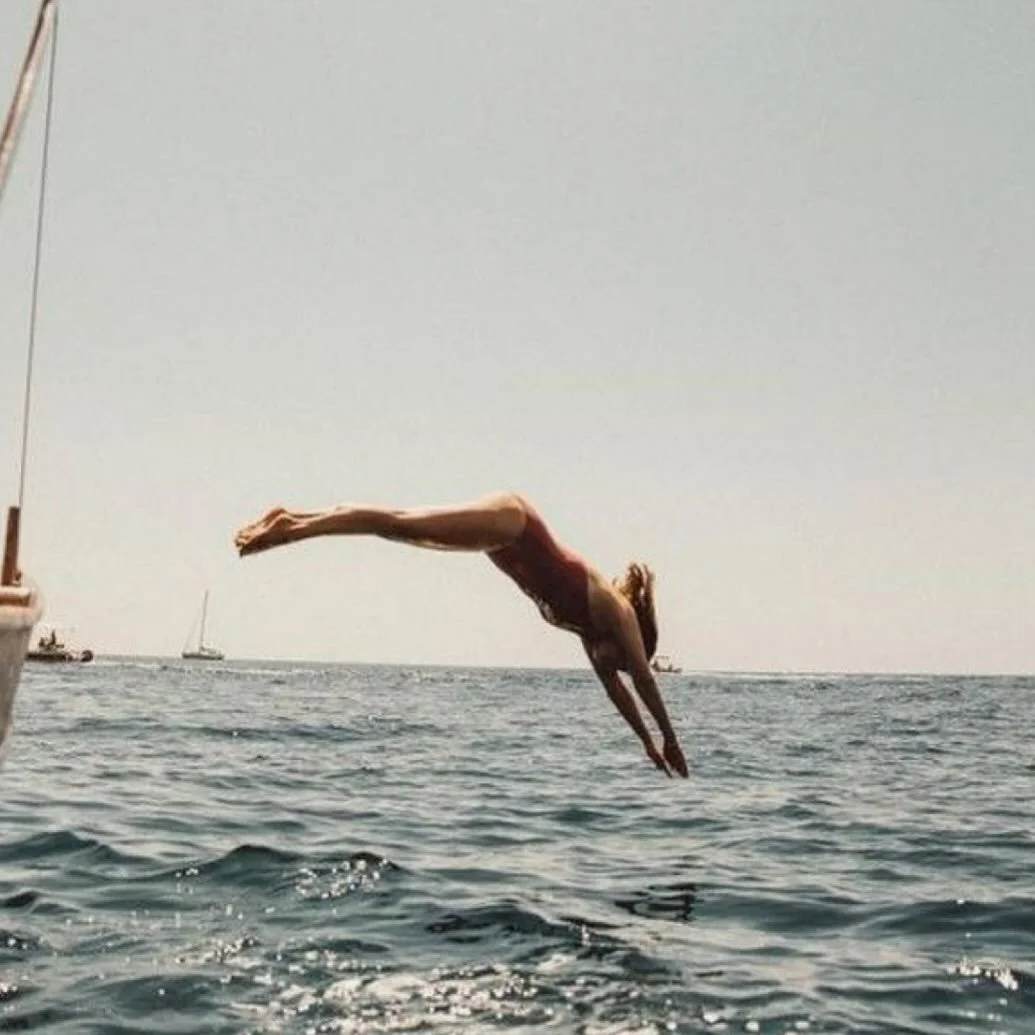 Perfect way to start your day 

&bull;
&bull;
&bull;
&bull;
&bull;
&bull;
&bull;
Image @pinterest 
#summer #vacationclub #beach #accessories #comingsoon #luxe #bagcharms #sydney #australia #accessories #vacation #bagaccessories #travel #summerfun