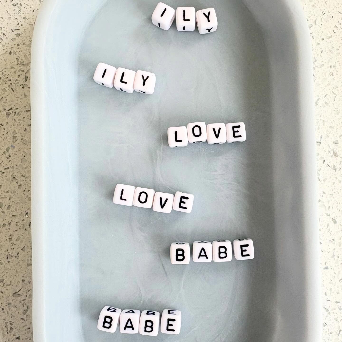 Free personalisation with every purchase for Valentines ❤️
&bull;
&bull;
&bull;
&bull;
&bull;
&bull;
&bull;

#summer #vacationclub #beach #bagcharm #valentines