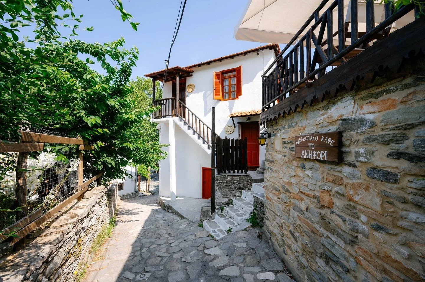Every detail tells a story. 
Another stunning property captured by Metsikas Group &mdash; showcasing elegance, style, and the beauty of thoughtful design. 

Because every space deserves to shine. 

#MetsikasGroup #PropertyShowcase #InteriorPhotograph
