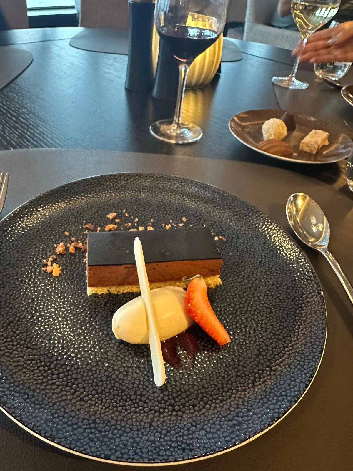 WhatsApp Image 2025-11-05 at 10.05.15 (6).jpeg