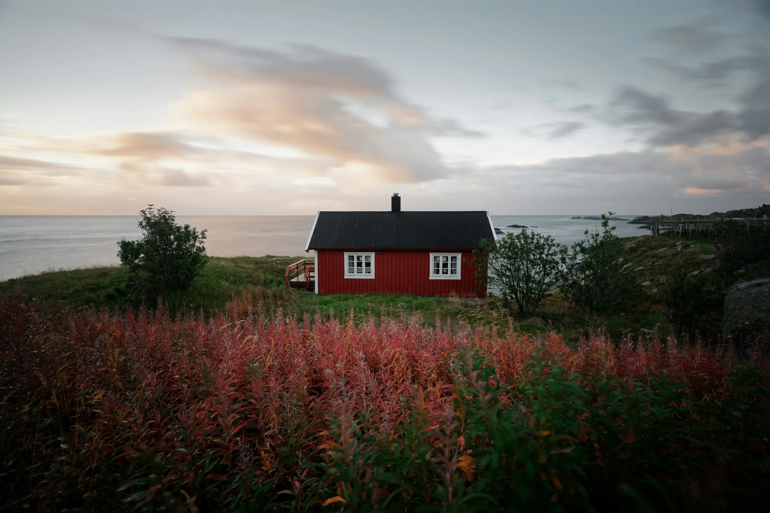 Why Do Norwegian Houses Look So American? The History Behind Norway's Wooden Homes, Colours and Building Traditions