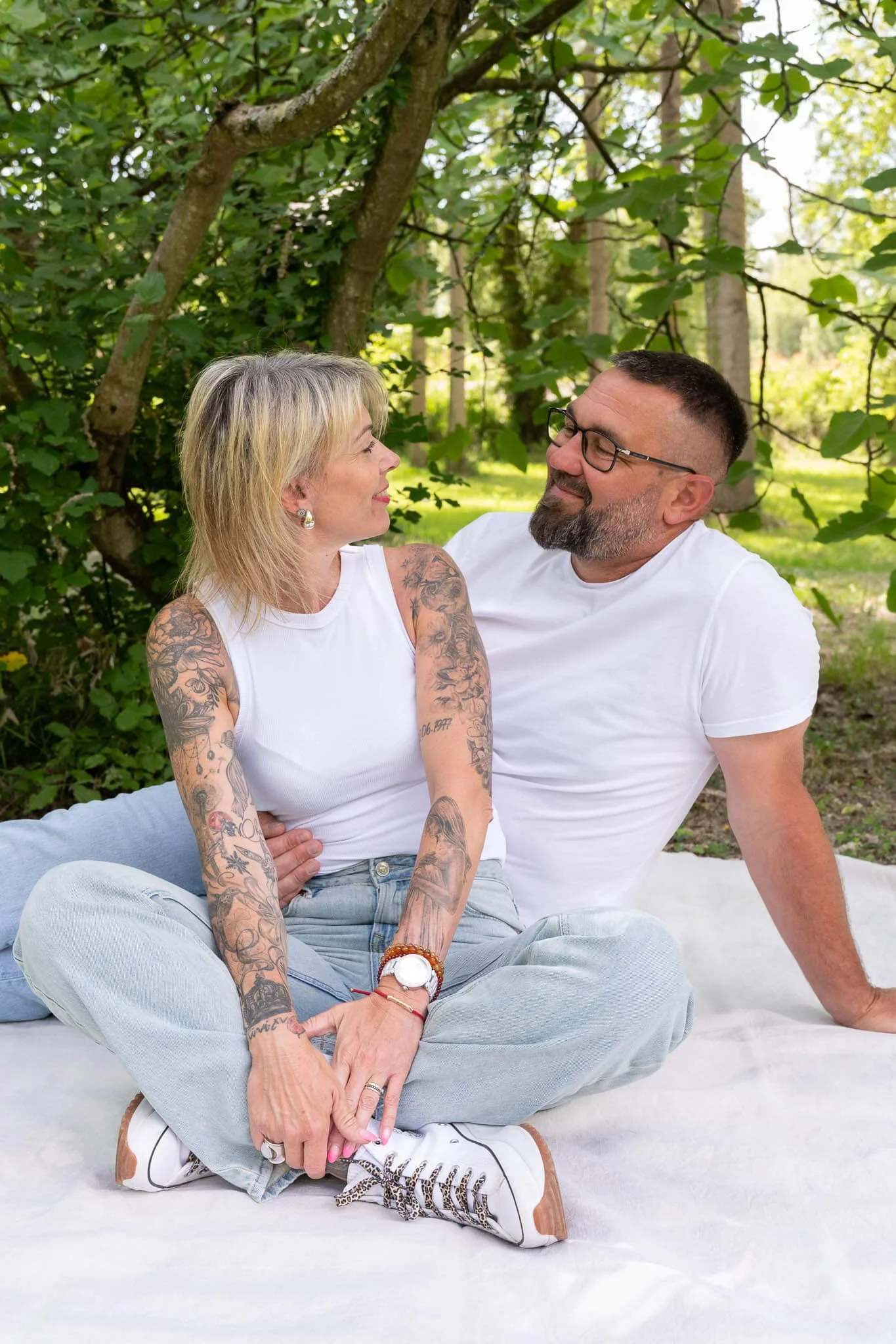 Séance photo couple Drôme naturelle — Pupille Photographie