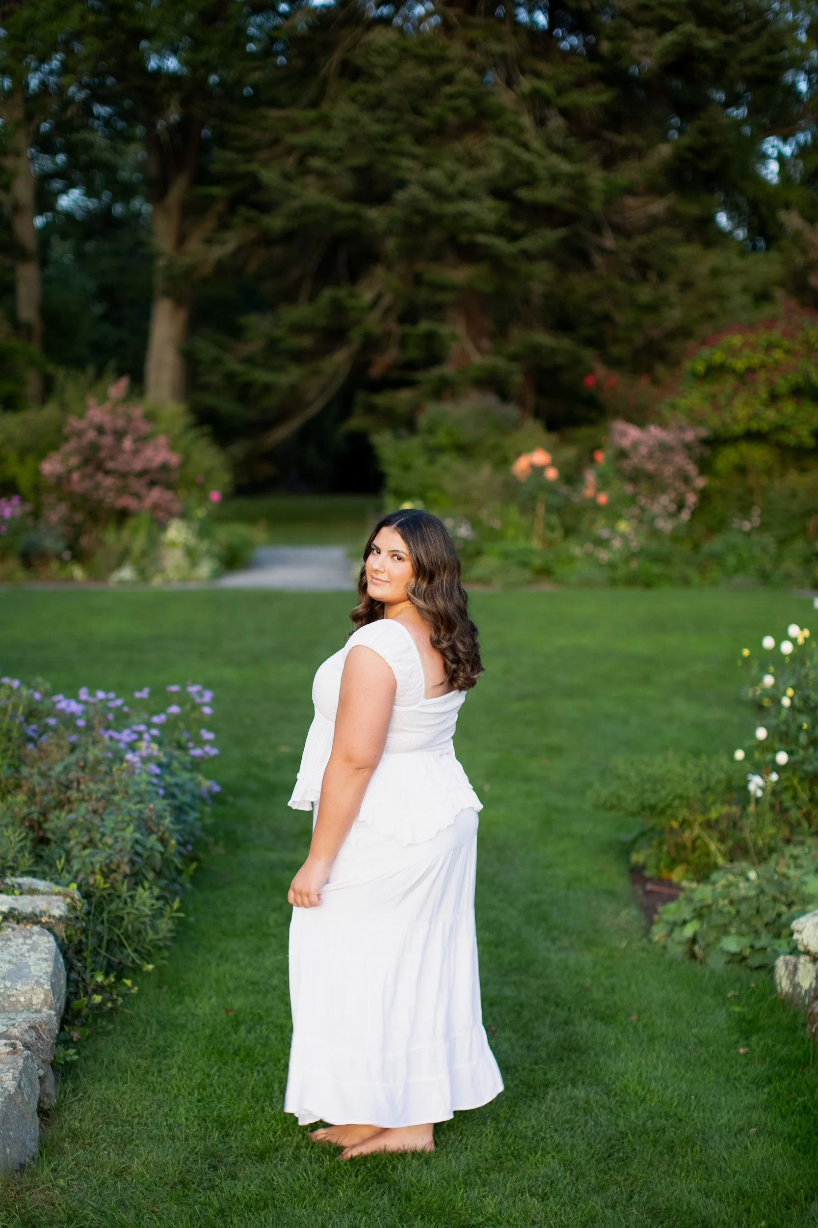garden-senior-photos-rhode-island.jpg