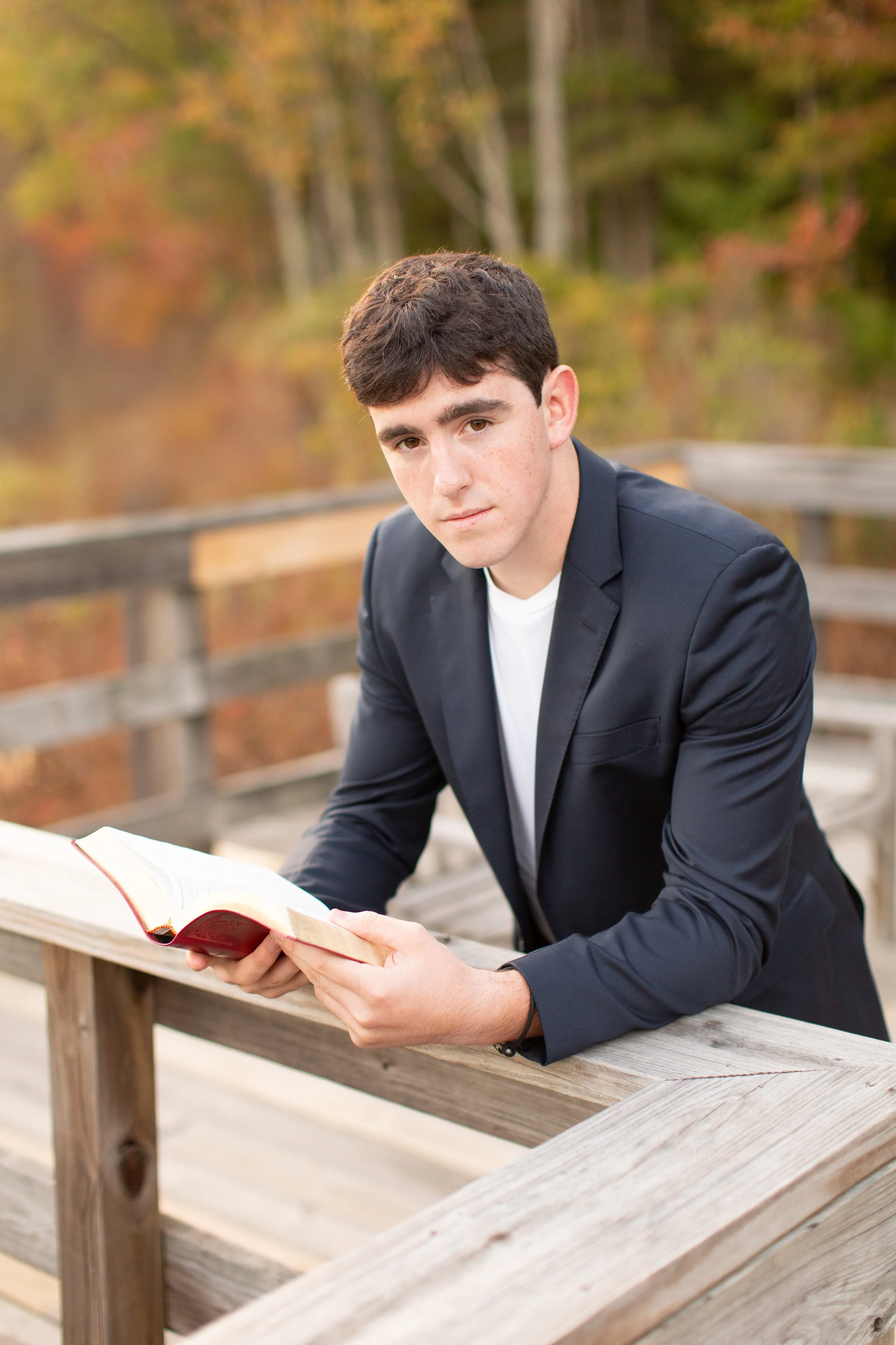 Senior boy portrait captured naturally during a stress-free senior photo experience