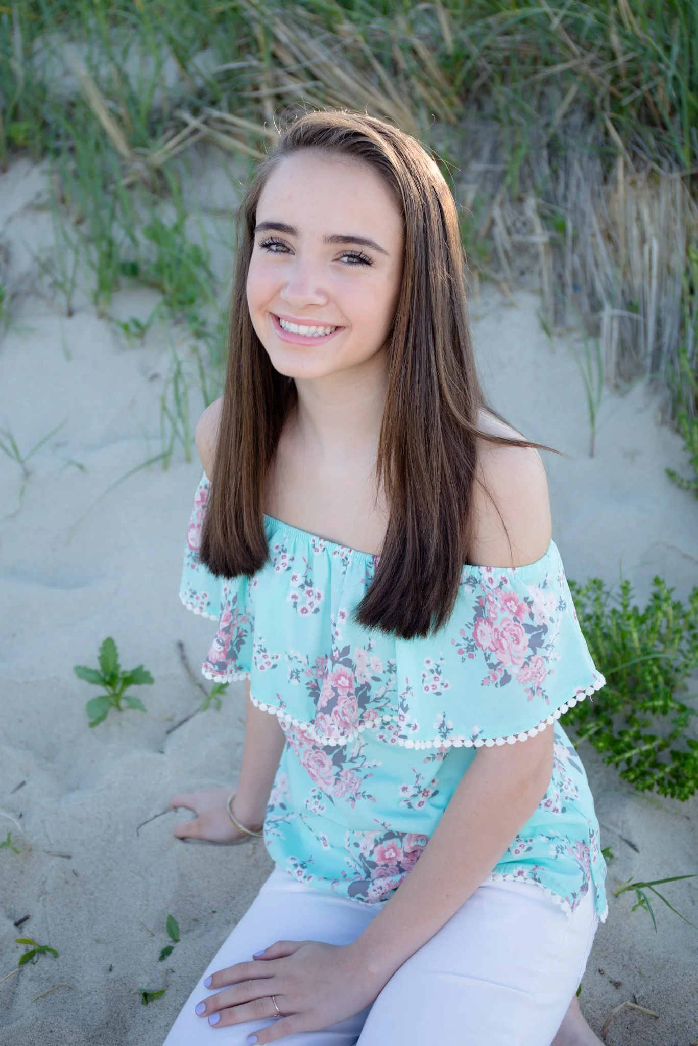Coastal family photos on a Massachusetts beach