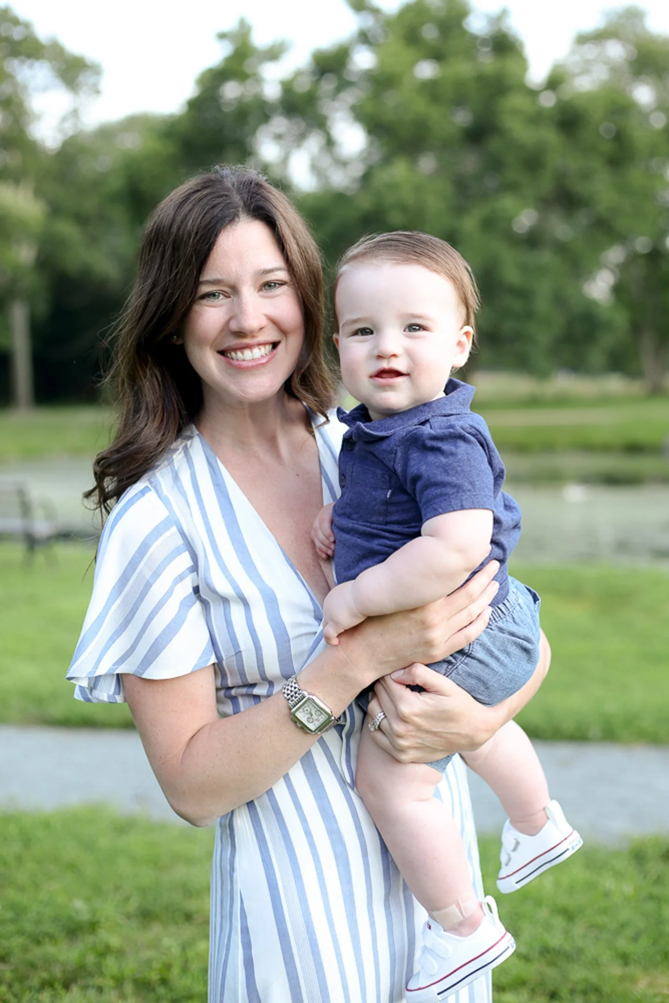 Family photo session at Bird Park in Walpole Massachusetts with parents and baby
