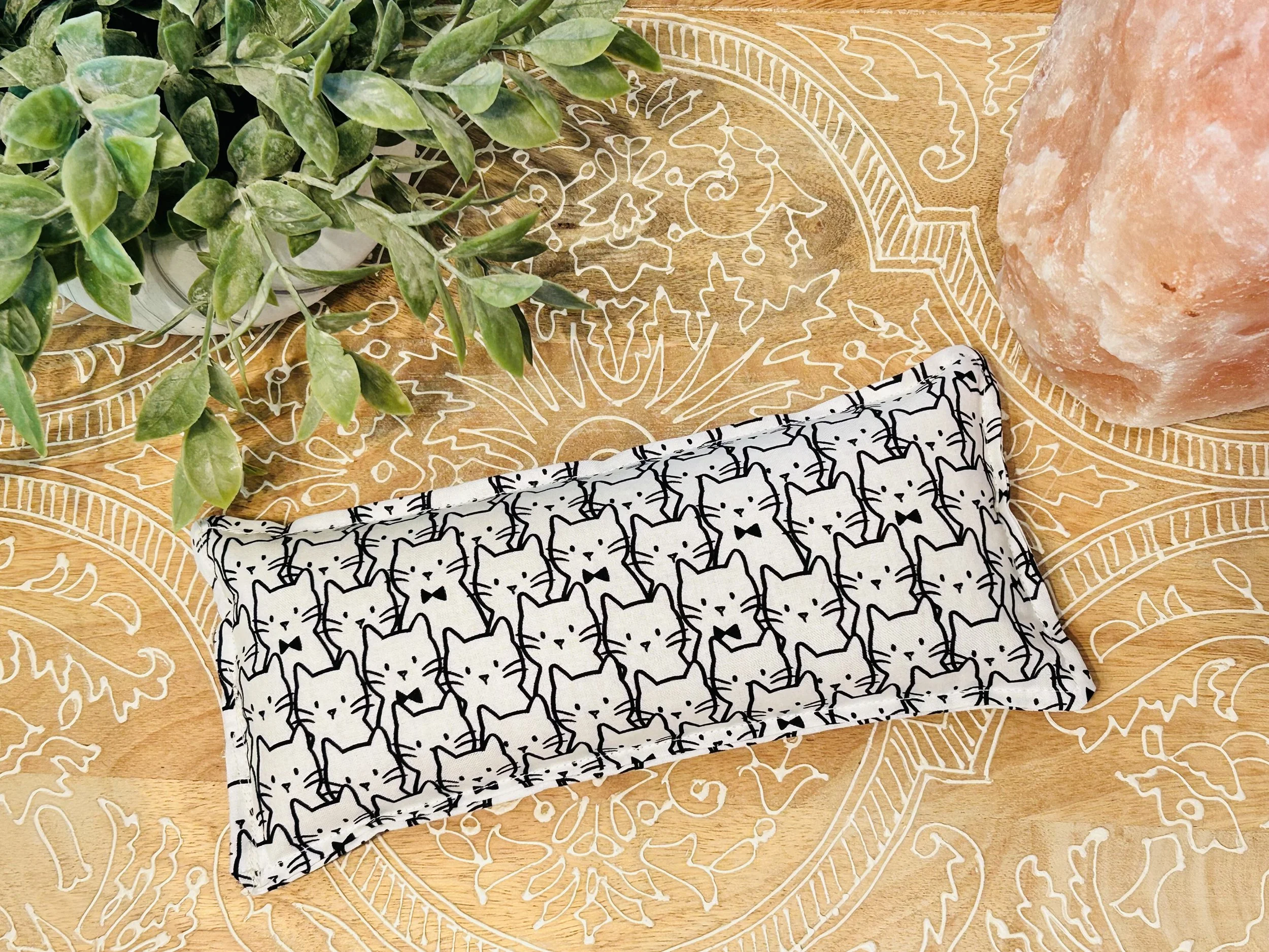Zen Pack - Reusable Hot/Cold Rice Pack - White Cats