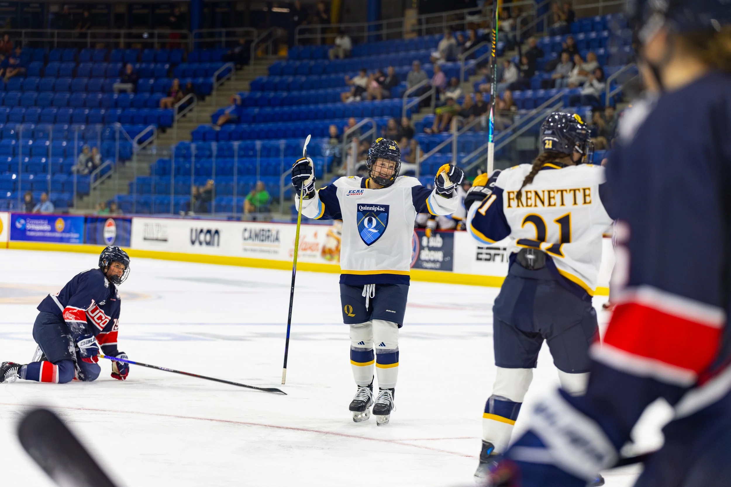 20250920-wih-vs-uconn-008.jpg