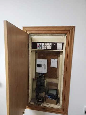 What Does the Main Switch on My Consumer Unit Actually Do?