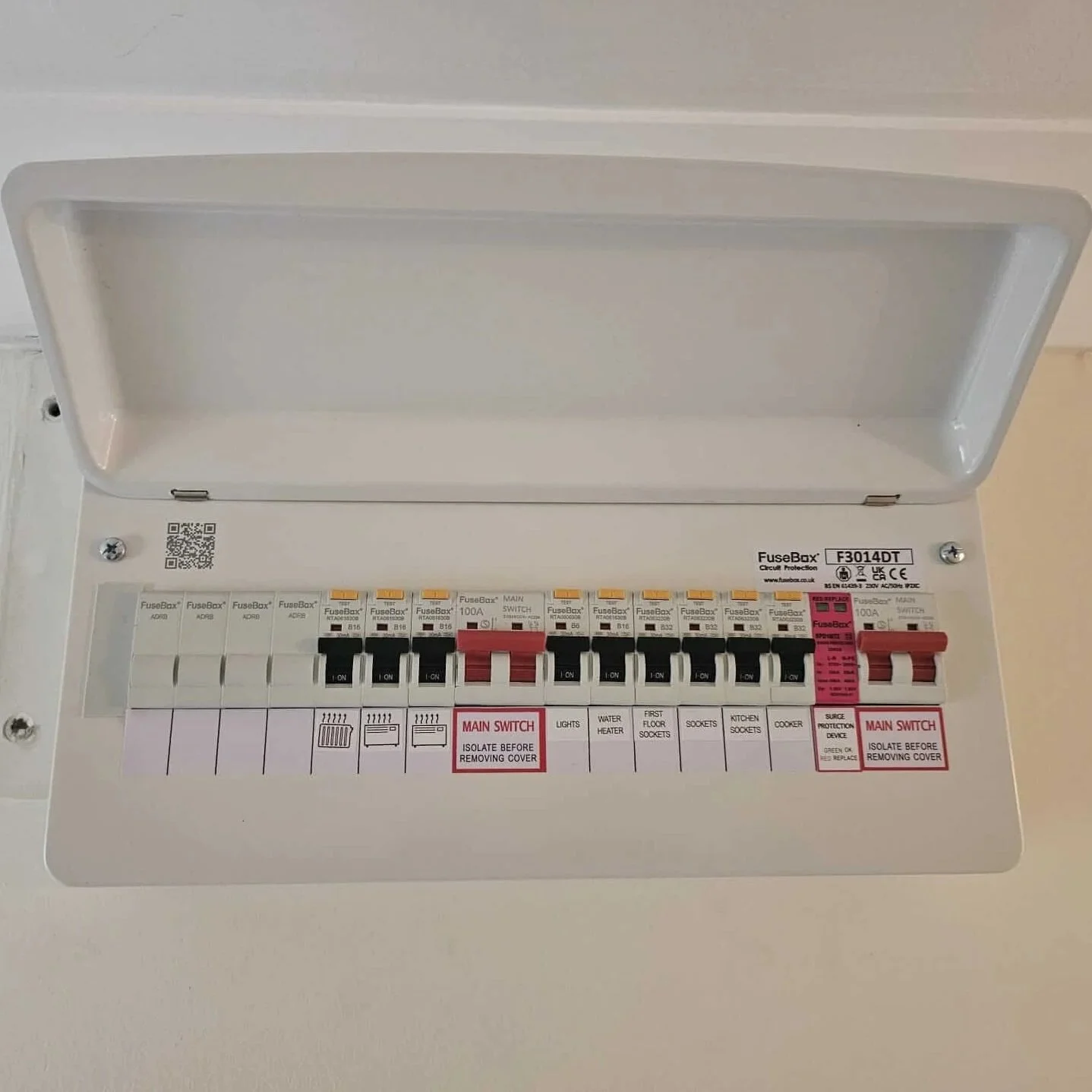 inside split tariff consumer unit, Three Bridges, Crawley | MS Electrical Solutions