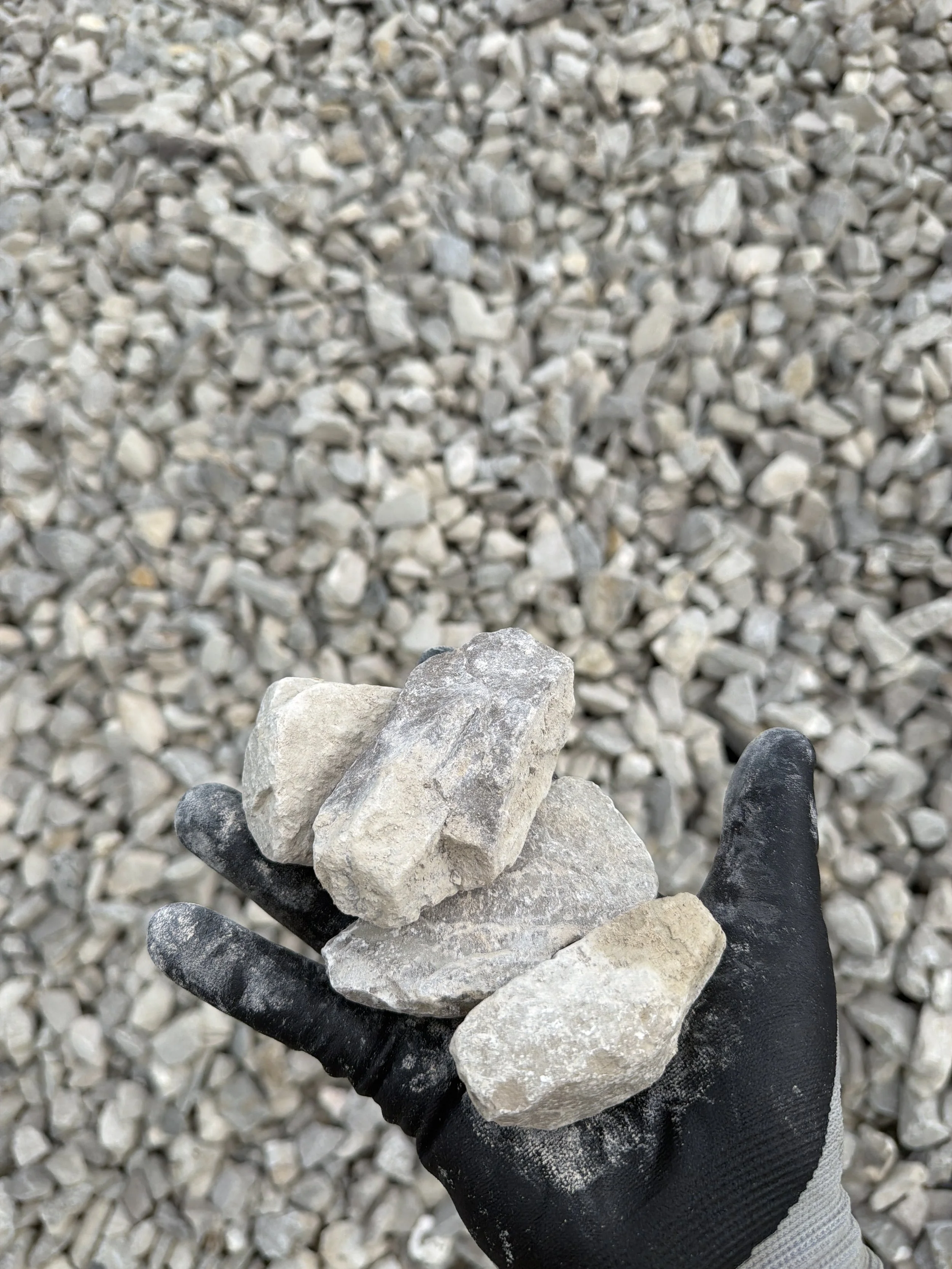 #3 limestone delivered in Parkersburg WV for road bases, parking lots, driveways, construction sites, and heavy-duty aggregate applications.