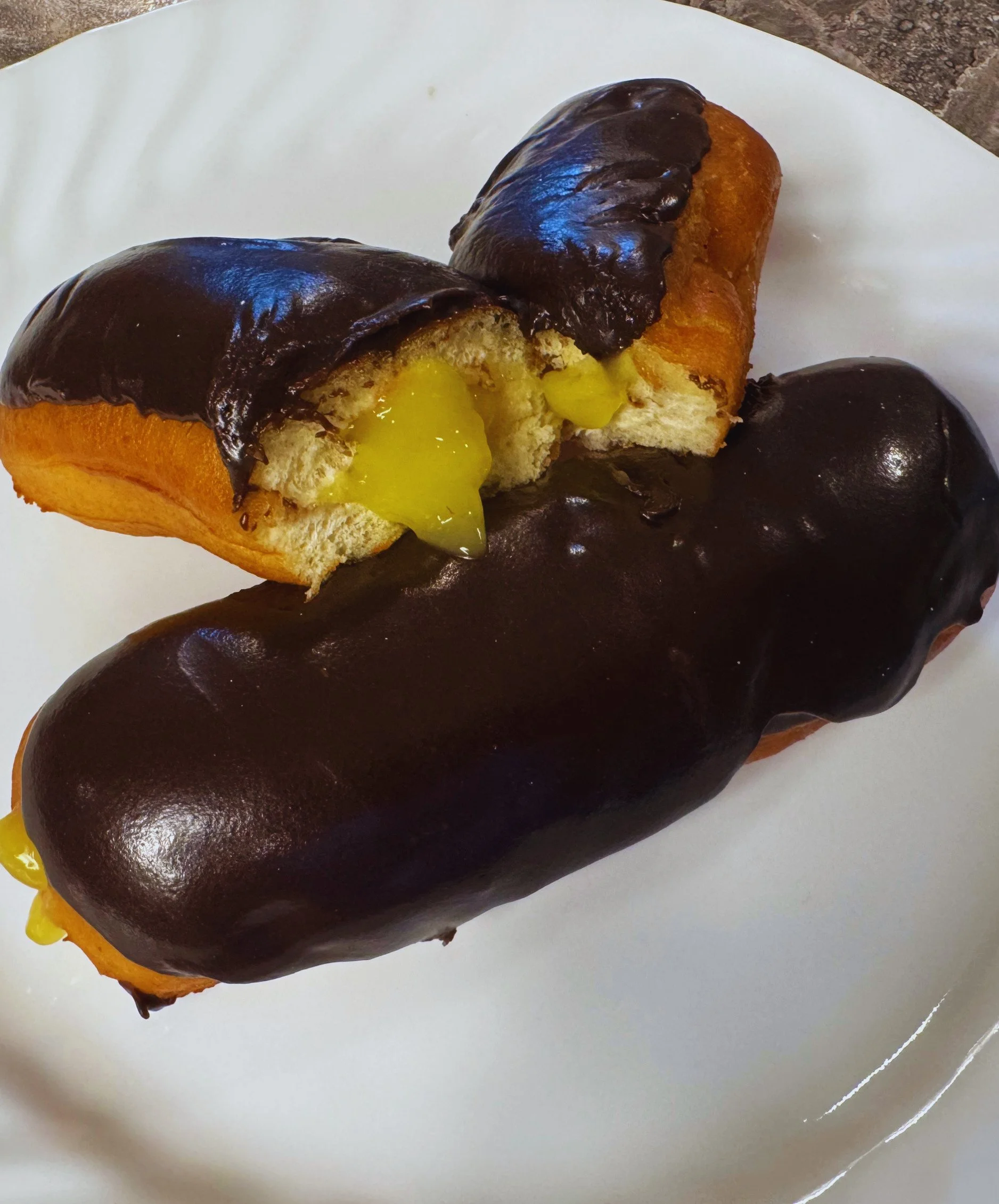 Eclair Dutch Maid Donuts