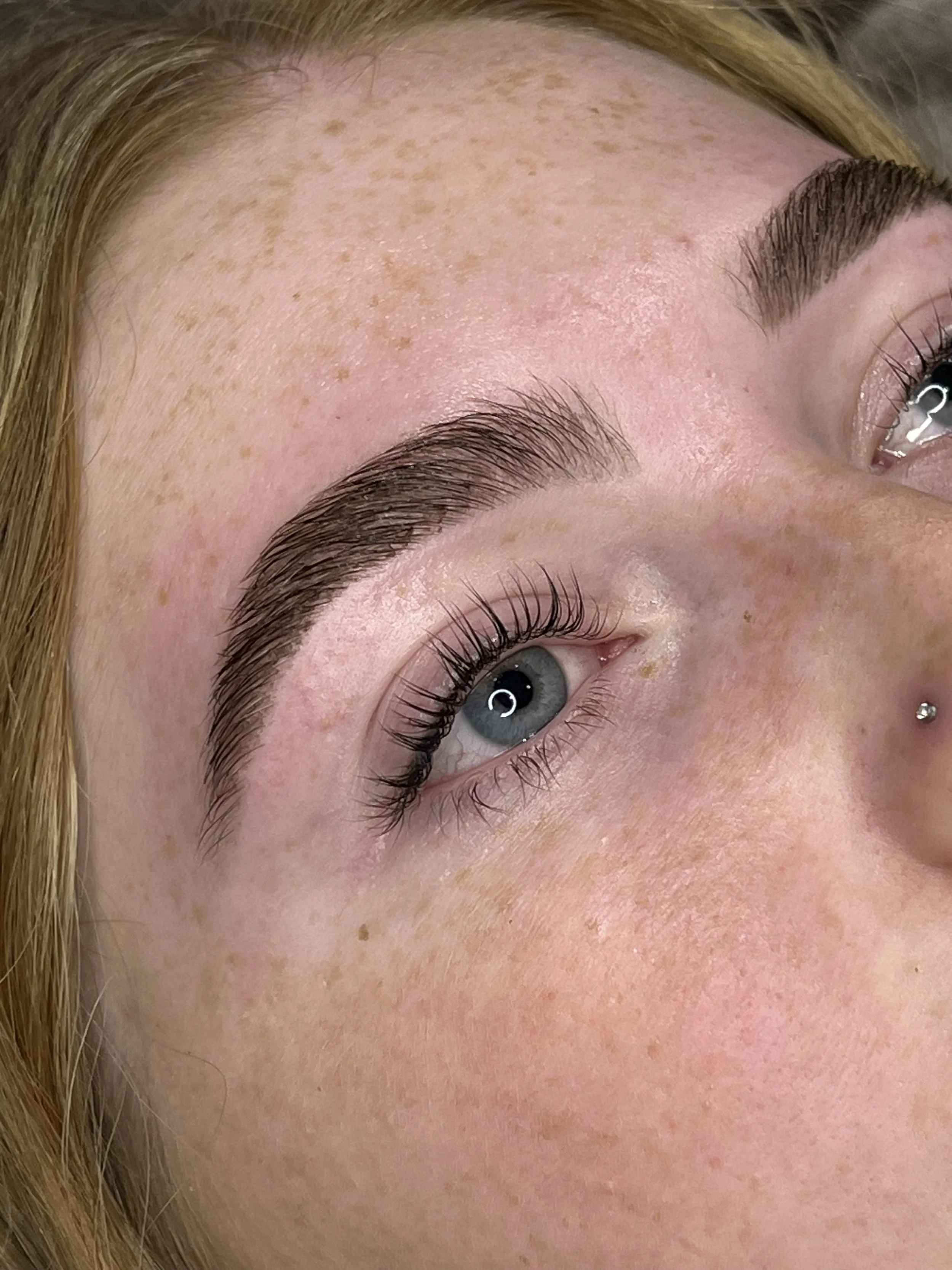 Eyebrow Shape & Tint