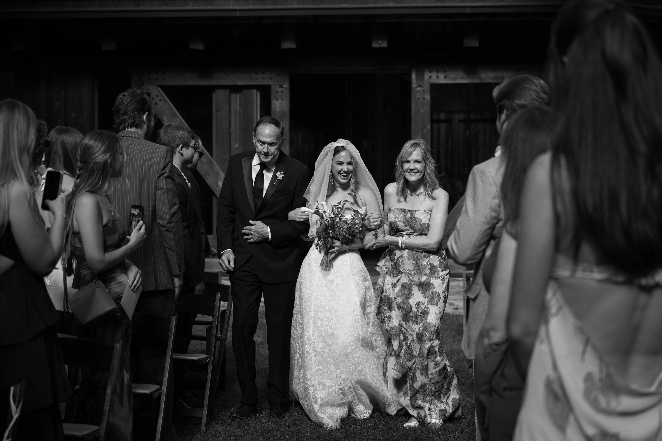 SarahJaneAustin_0024_AlyssaSorensonPhoto.jpg