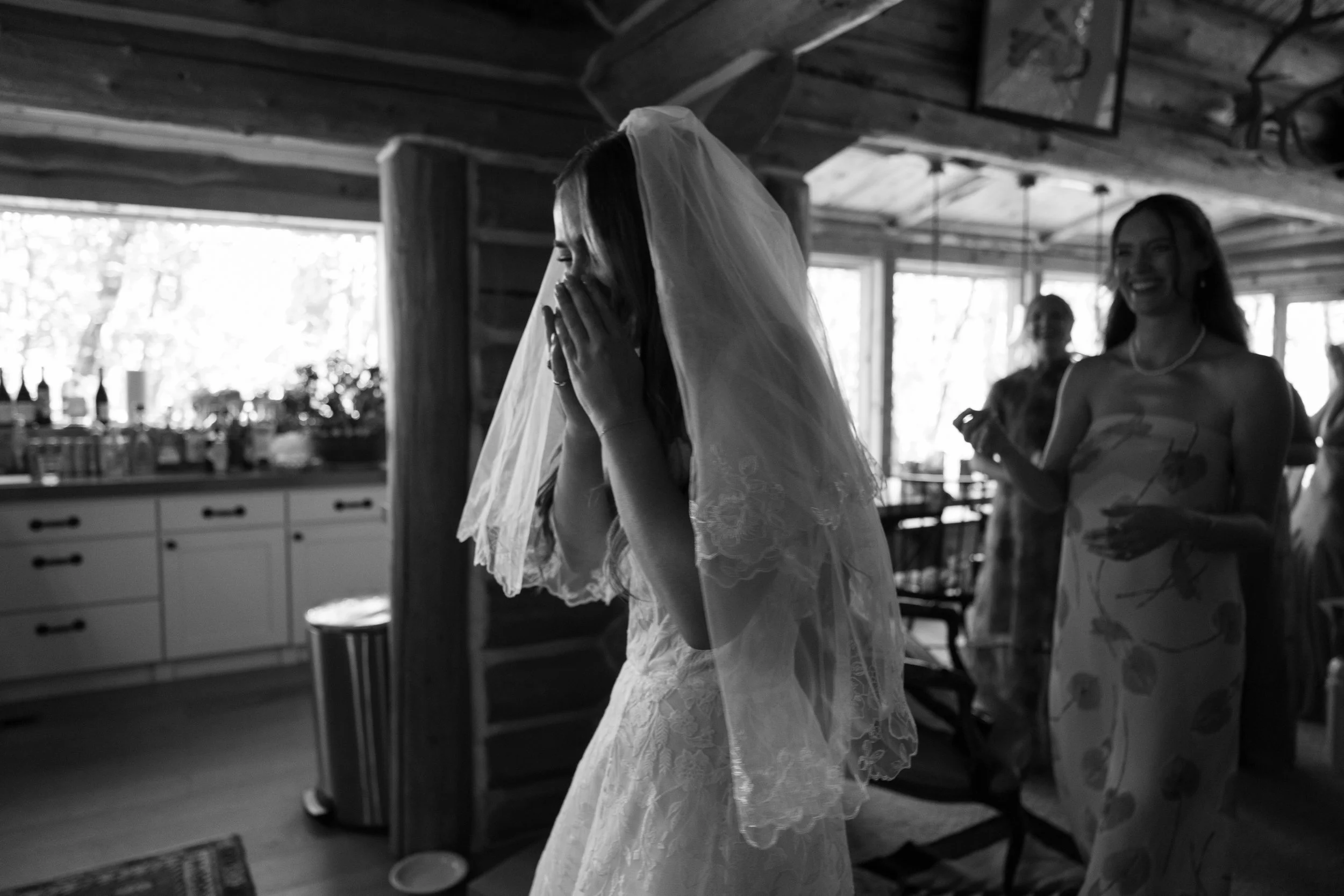SarahJaneAustin_0007_AlyssaSorensonPhoto.jpg