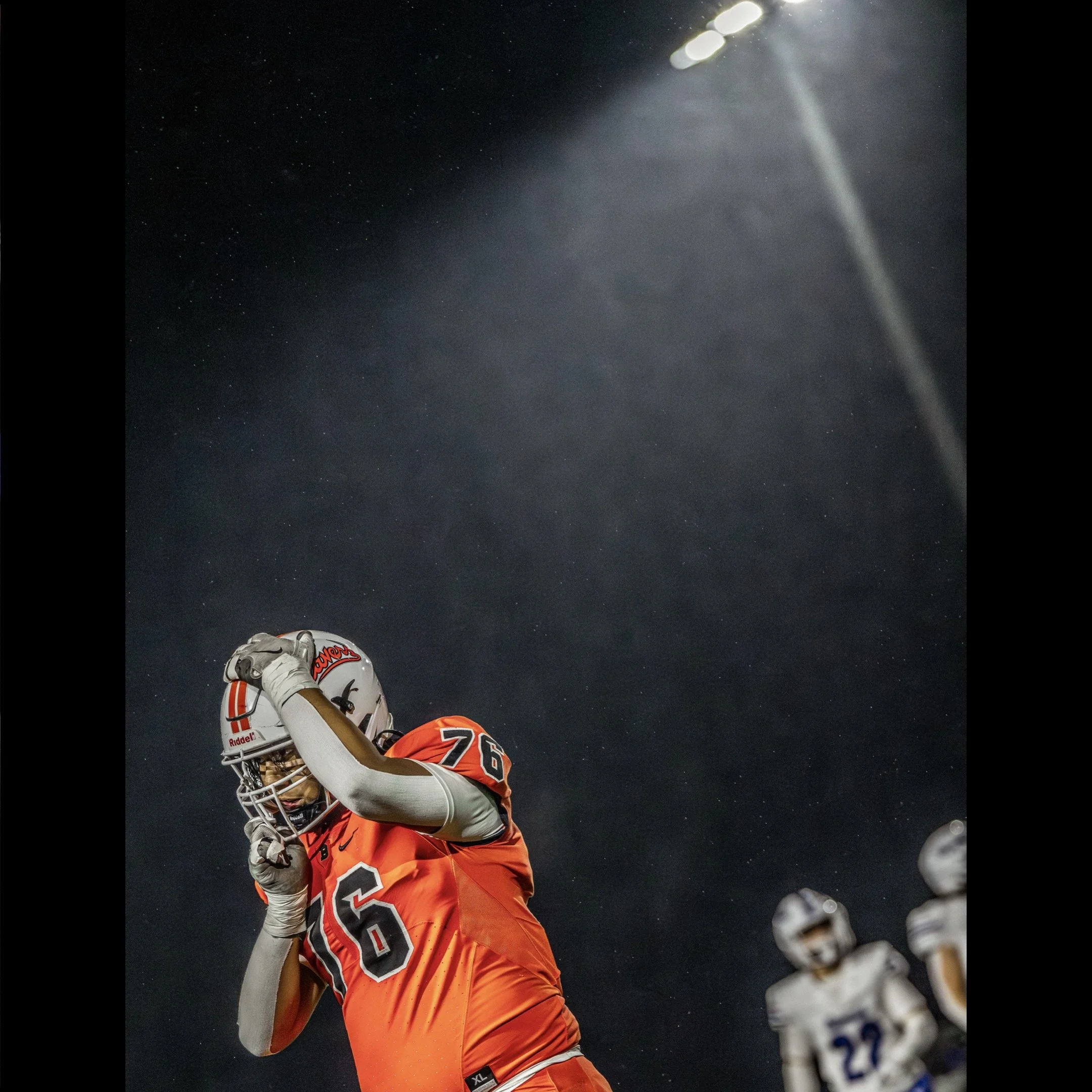 Lee_Football_5Jk.JPG