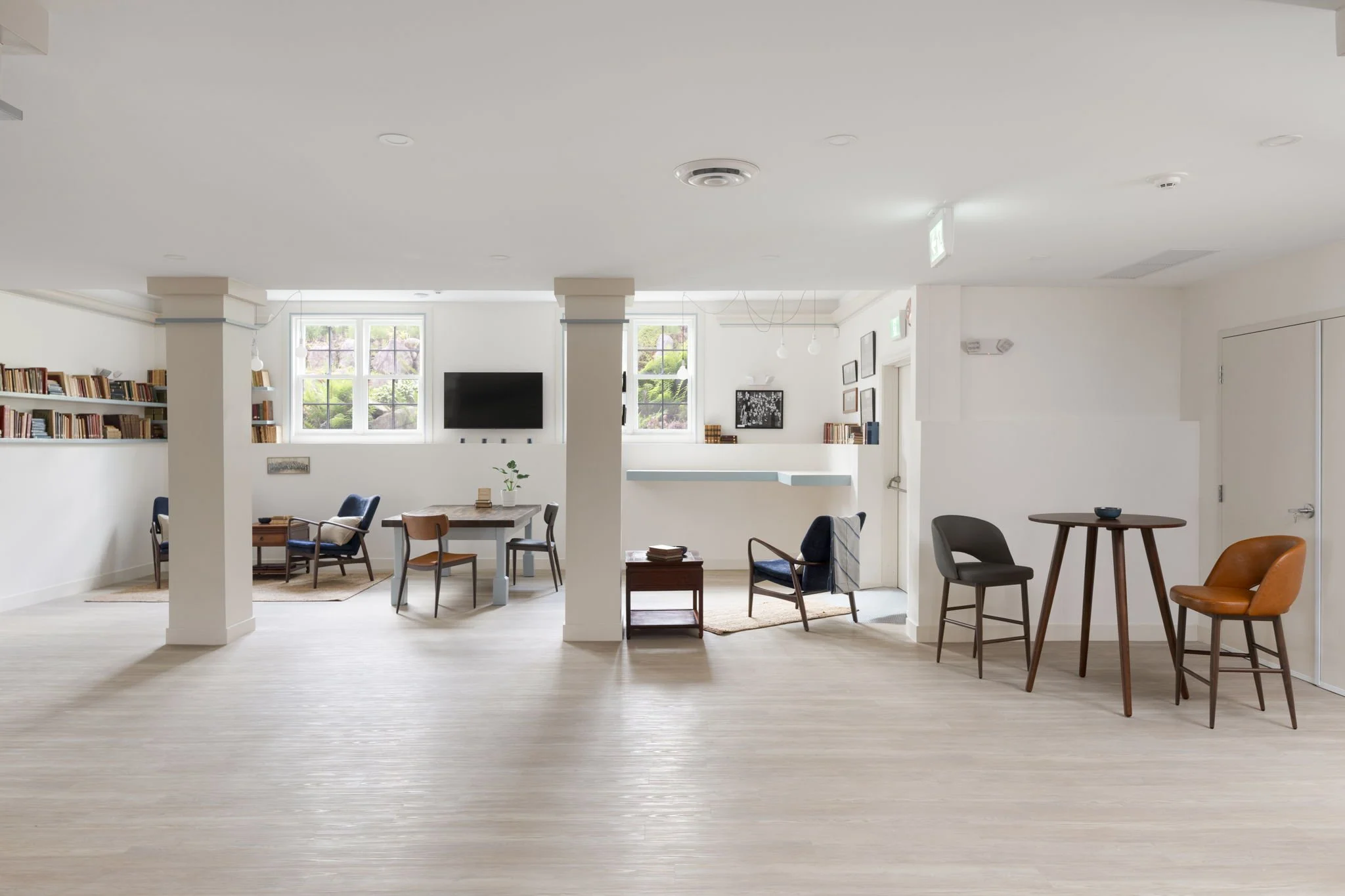16-web-or-mls-830 Laval Square_016.jpg