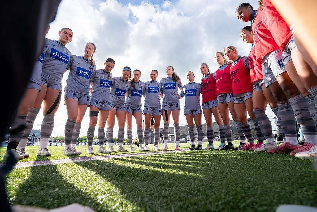 Join the family! Get your season tickets today! 

Link in Bio!