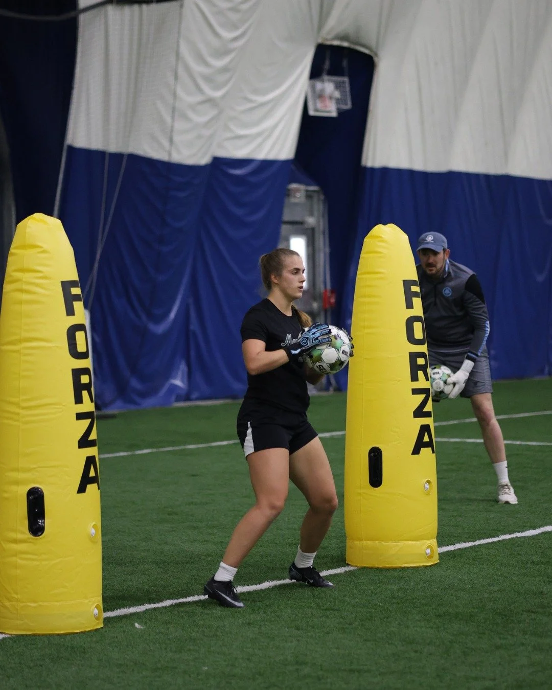 Reps today. Results tomorrow. 💪

The Mighty Oaks are ready for game day in Grand Rapids tomorrow. 🌳

#ForTheW #MightyOak