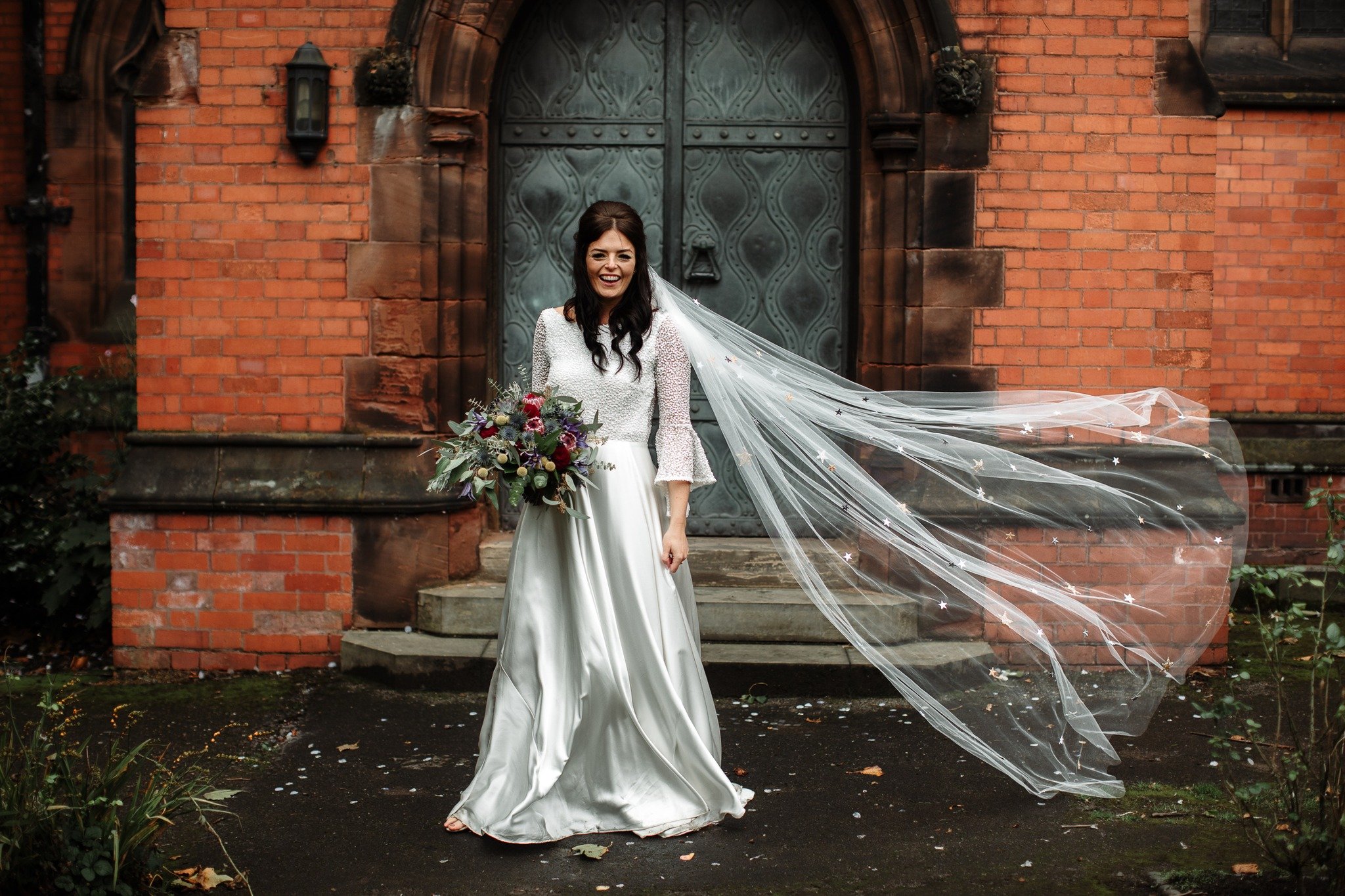 Still in awe of this gorgeous veil and moment it created in the photos.

Venue @ullet_road_church 

#wedding #jersey #weddingphotographyjersey  #weddingphotographer #vogueweddings #luxuryweddingphotography #editorialweddingphotography  #bride #groom 