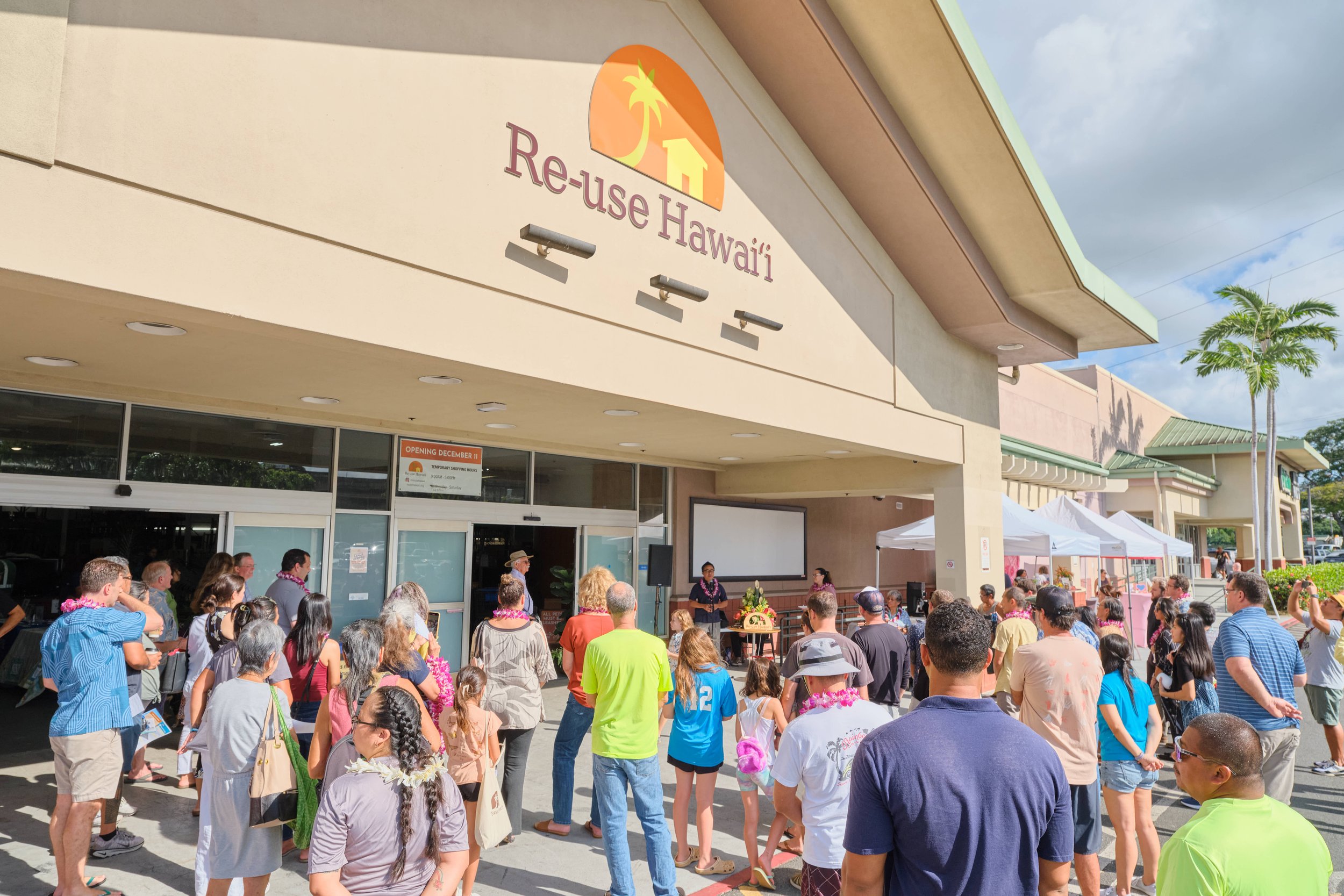 Grand Opening Event at Re-use Hawai‘i at their new location on Salt Lake Boulevard near the Aloha Stadium.