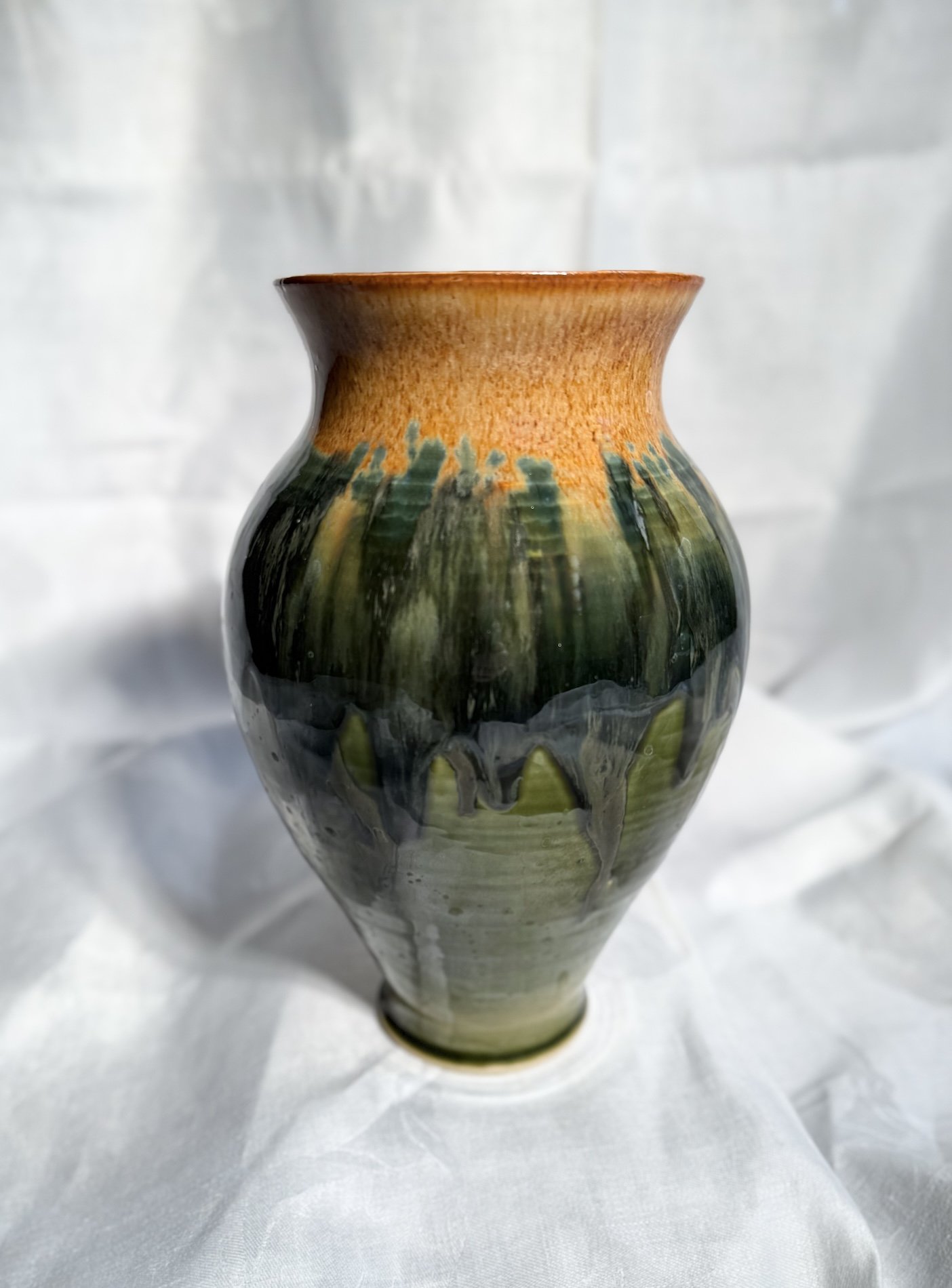 U675.Vase.KC,NG w:CBAcct>NG_10.5Hc6.5WL.jpeg