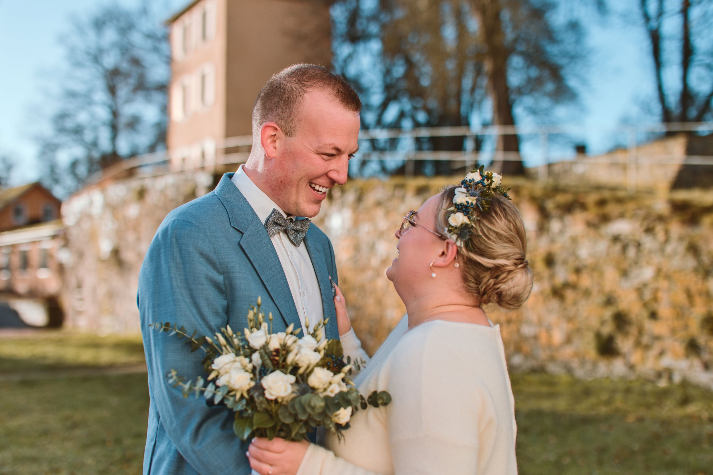 Brautpaar beim Hochzeitsshooting im Raum Villingen