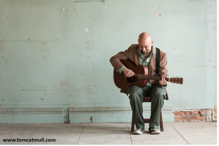 LIVE MUSIC with Tom Catmull